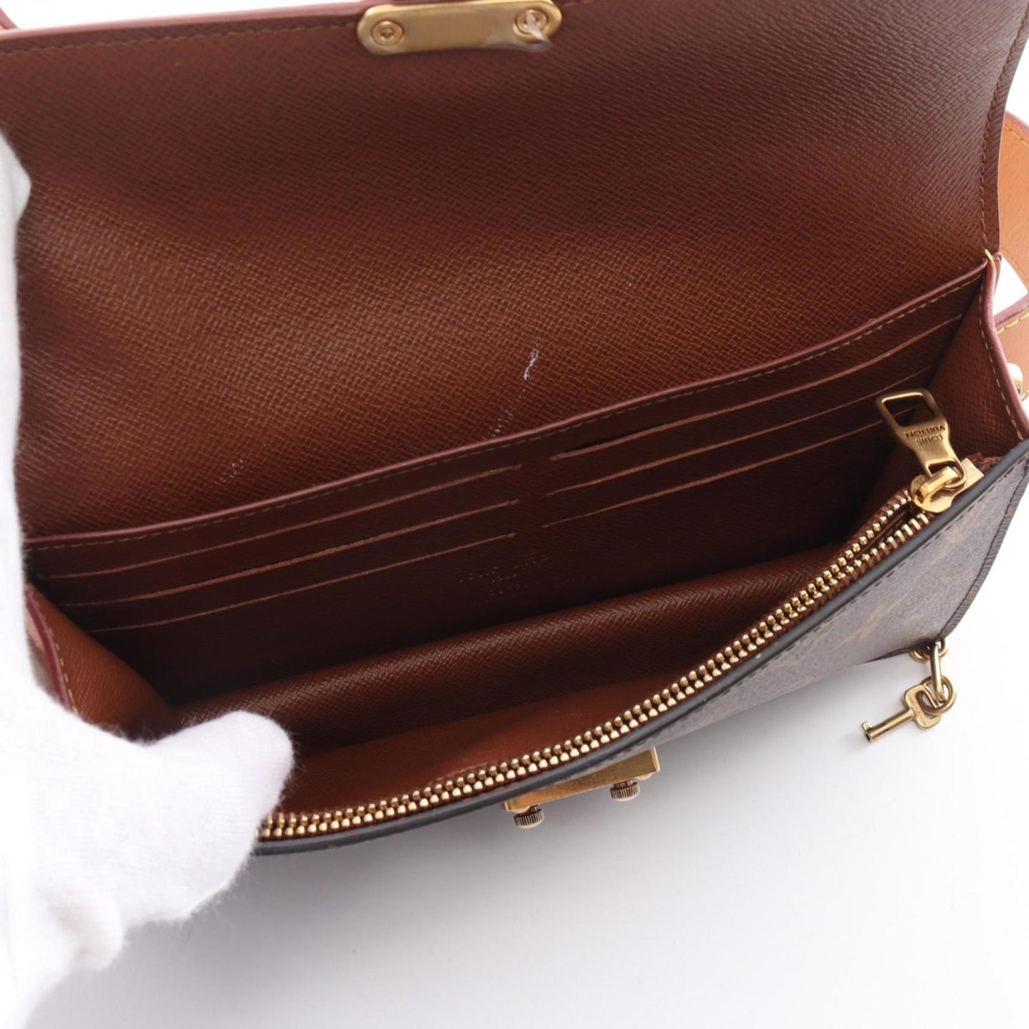Louis Vuitton Bum Bag / Sac Ceinture, Brown, Canvas, clutch