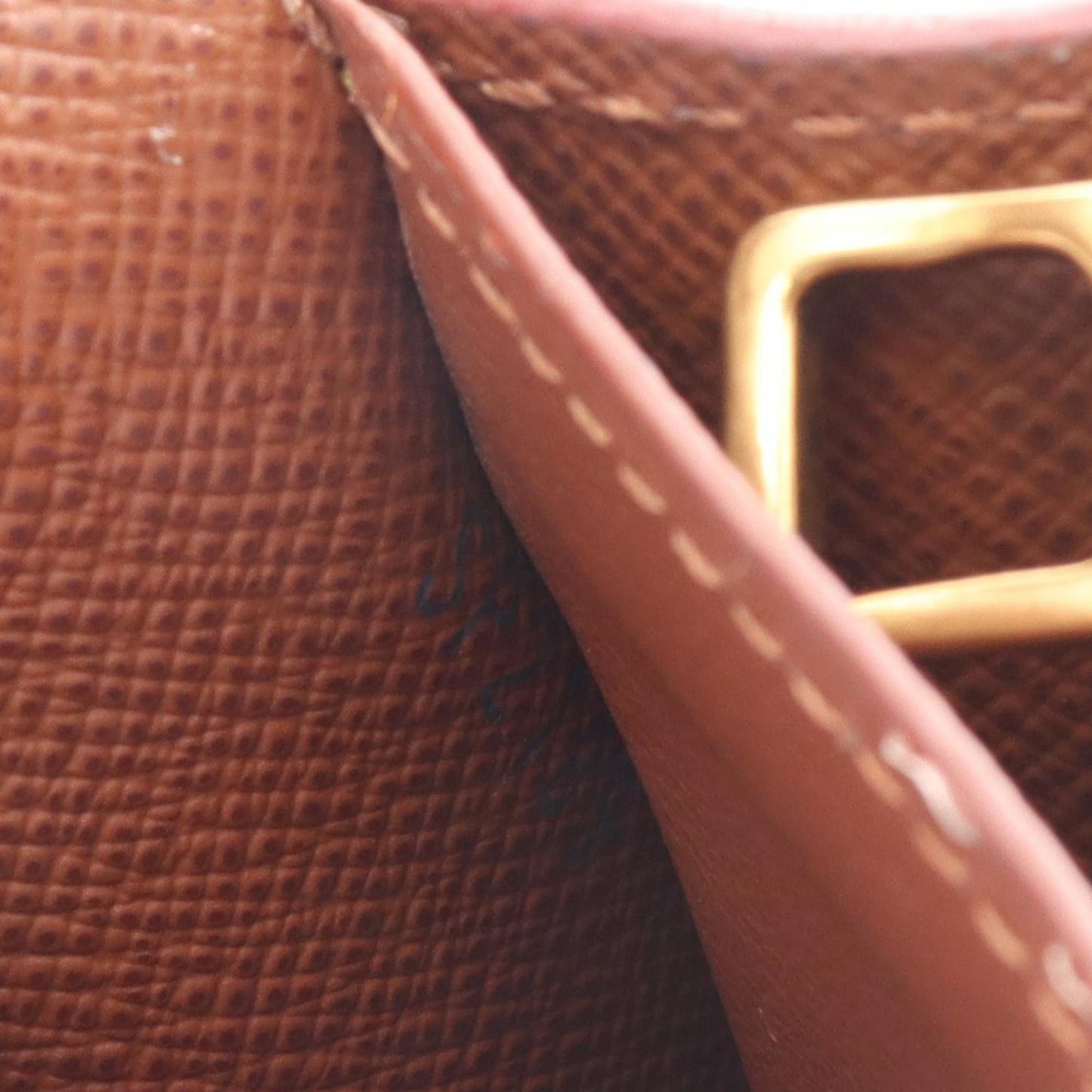 Louis Vuitton Bum Bag / Sac Ceinture, Brown, Canvas, clutch
