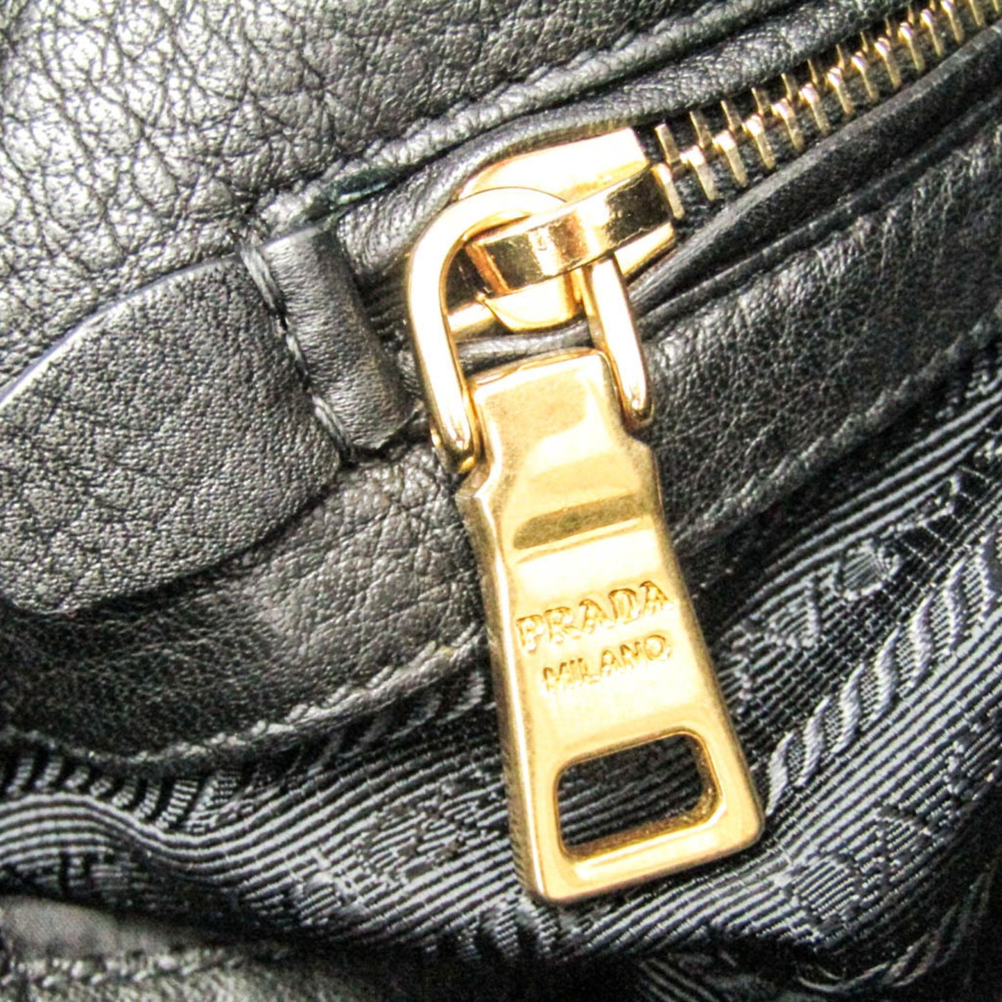 Prada Vitello, Black, Leather, shoulder