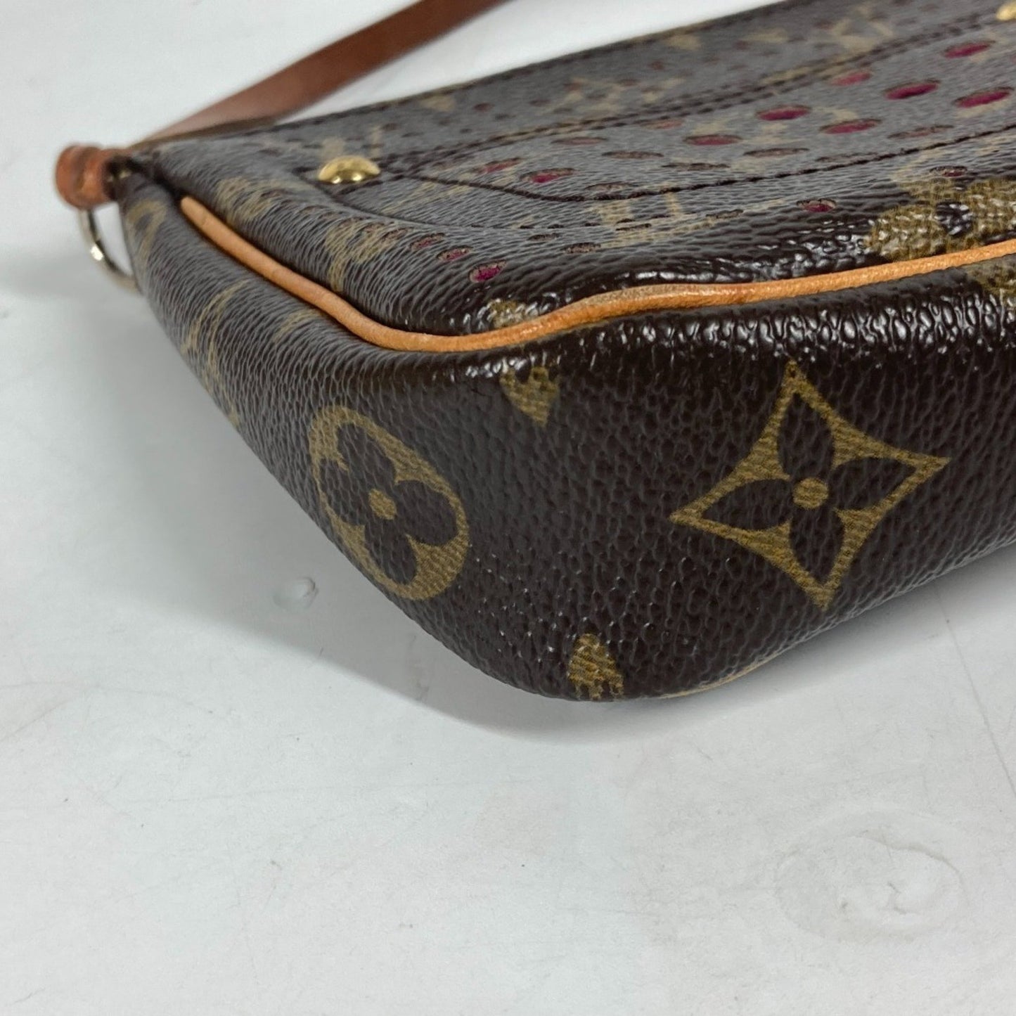 Louis Vuitton Pochette Accessoire, Brown, Canvas, clutch