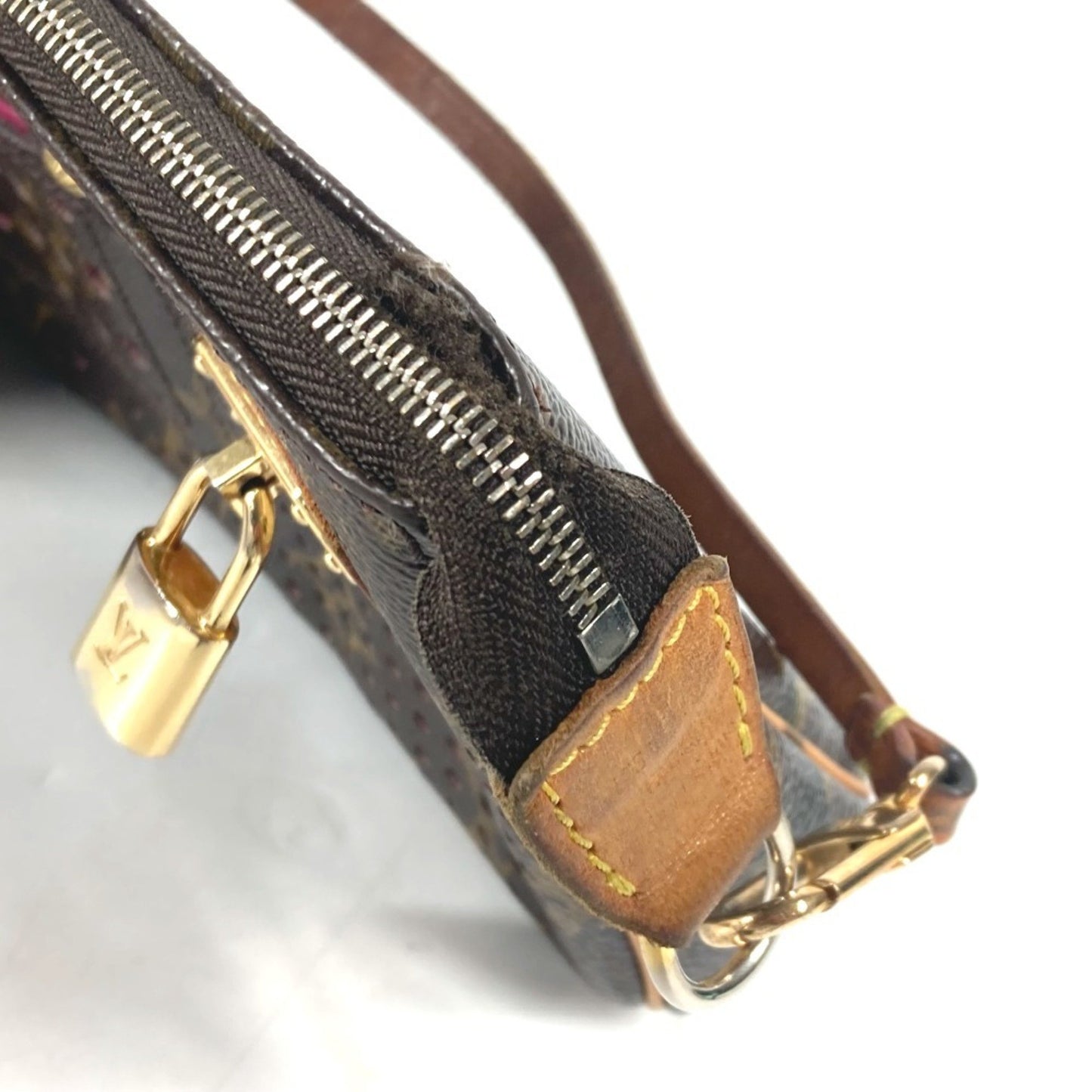 Louis Vuitton Pochette Accessoire, Brown, Canvas, clutch