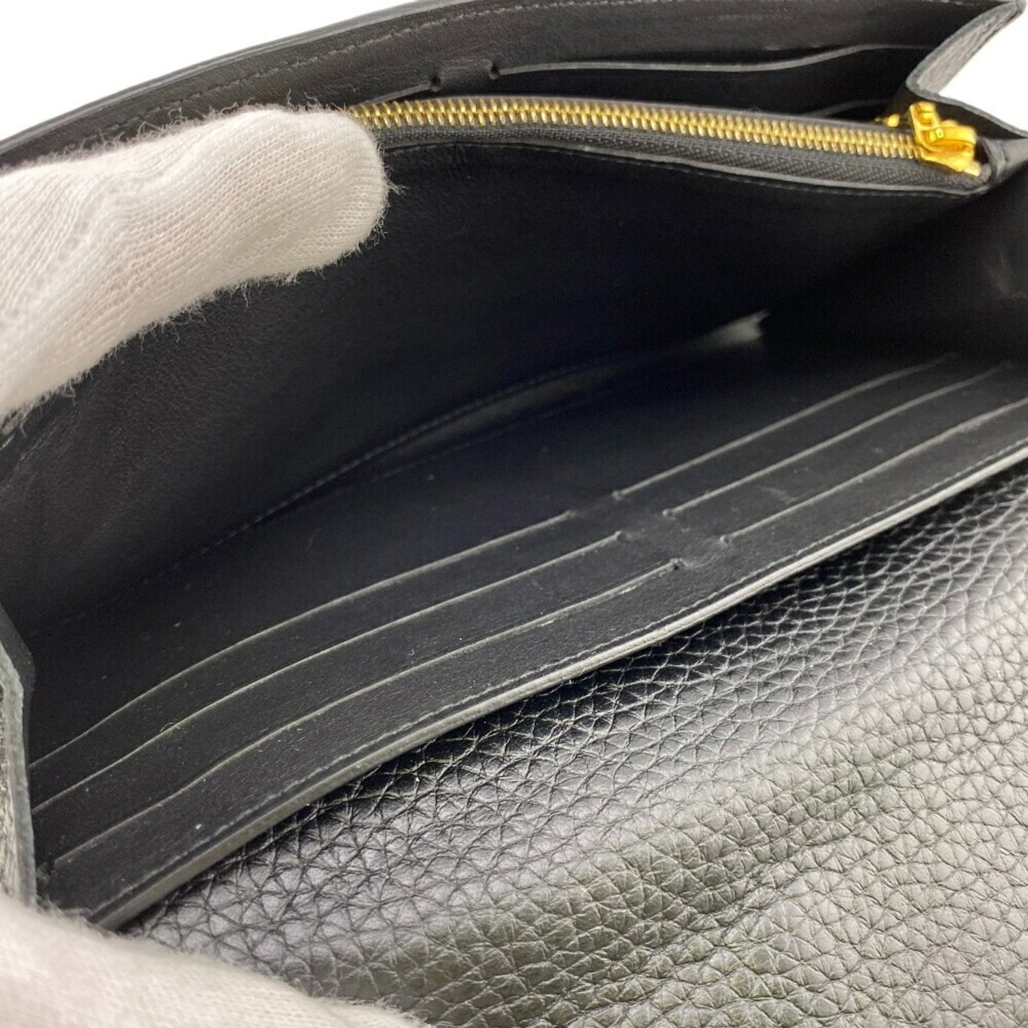 Louis Vuitton Capucines, Black, Leather, wallet