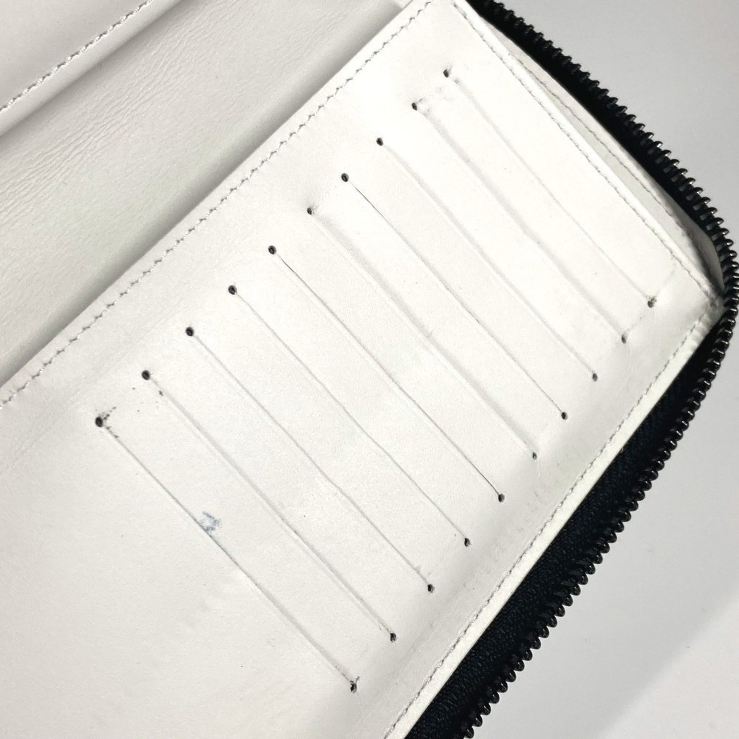 Louis Vuitton Zippy Wallet Vertical, White, Leather, wallet