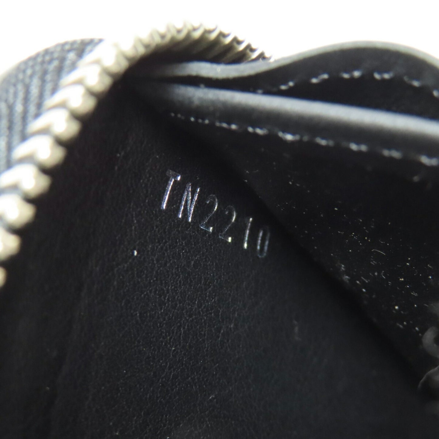 Louis Vuitton Zippy wallet, Black, Leather, wallet