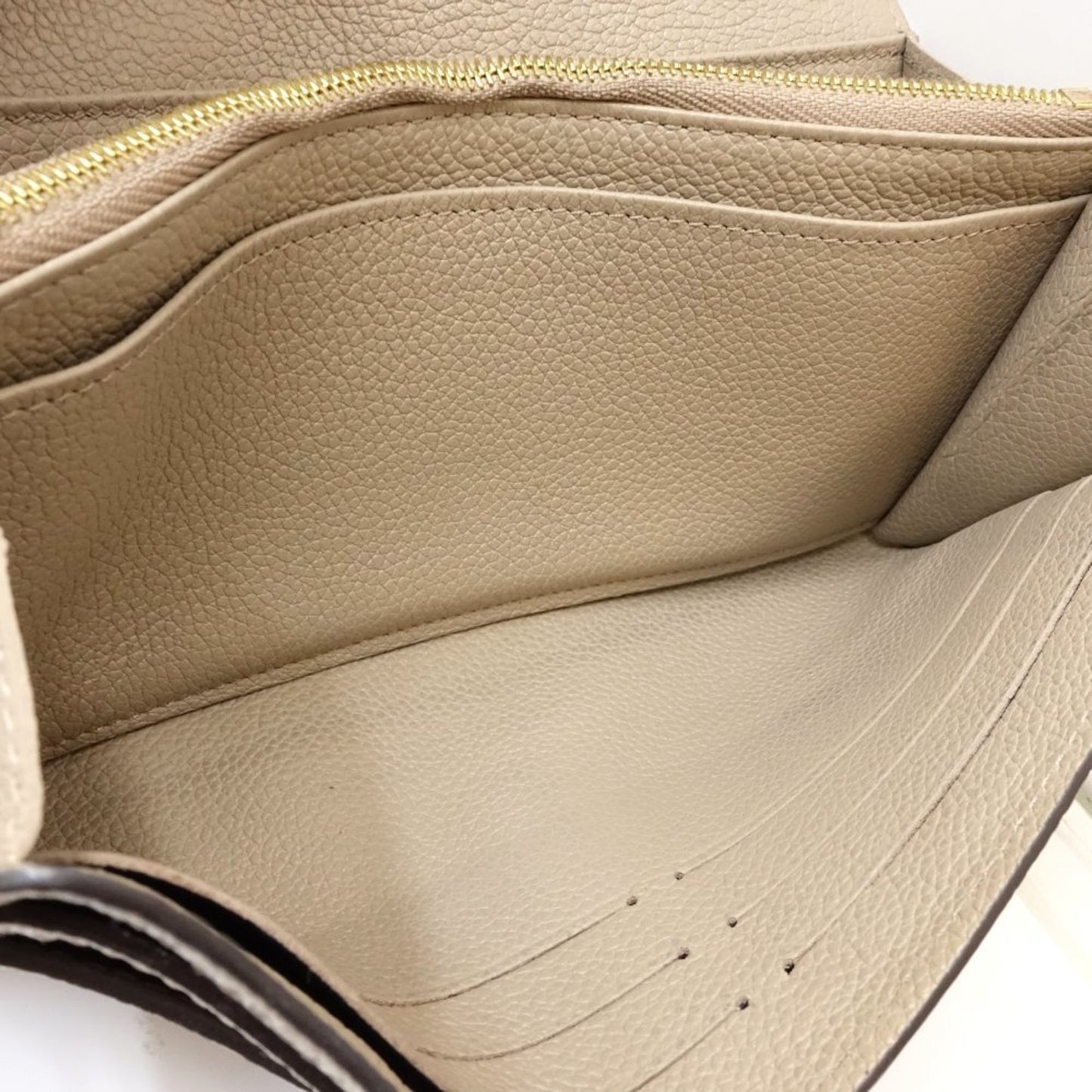Louis Vuitton Portefeuille Sarah, Beige, Leather, wallet