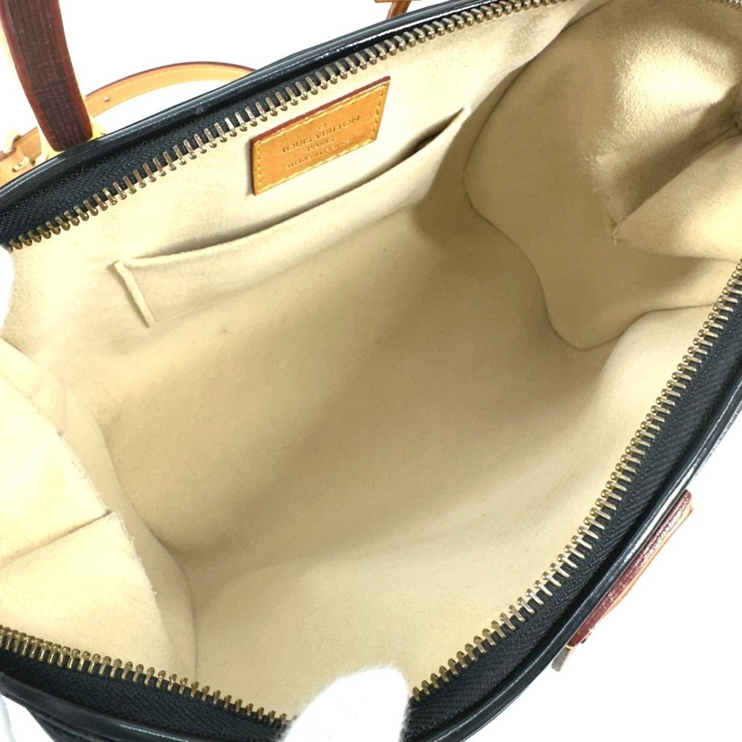 Louis Vuitton Doc BB, Black, Leather, handbag