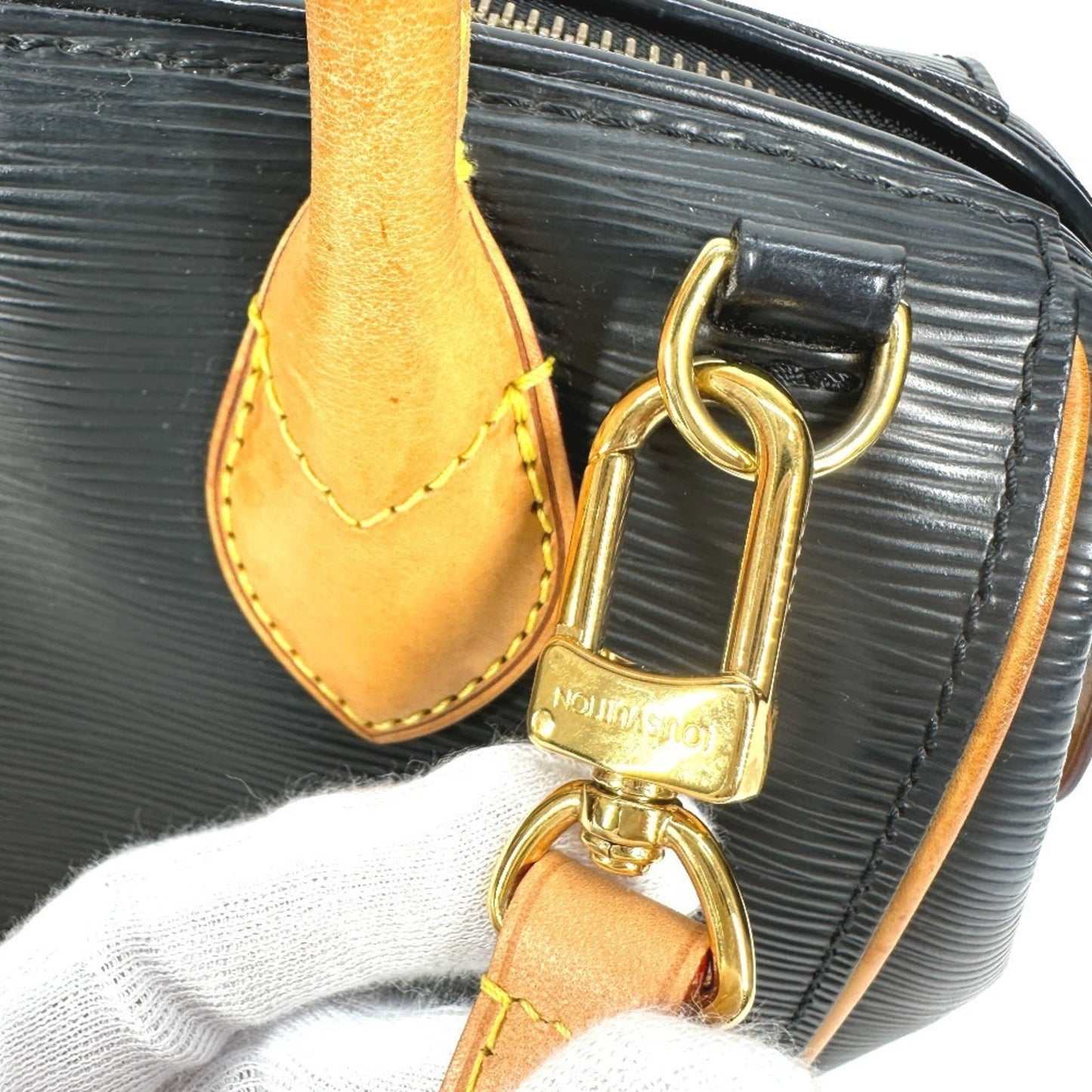 Louis Vuitton Doc BB, Black, Leather, handbag