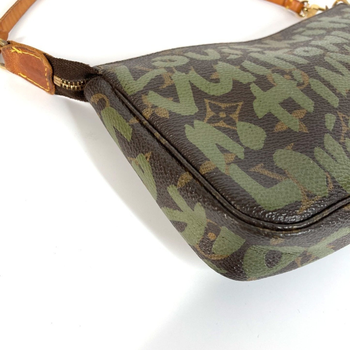 Louis Vuitton Pochette Accessoire, Khaki, Canvas, clutch