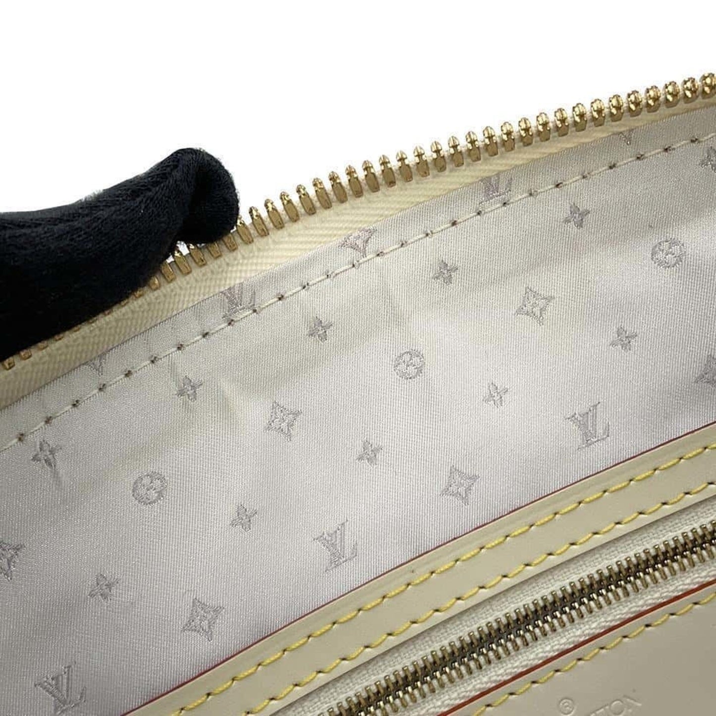 Louis Vuitton Lockit, White, Leather, handbag