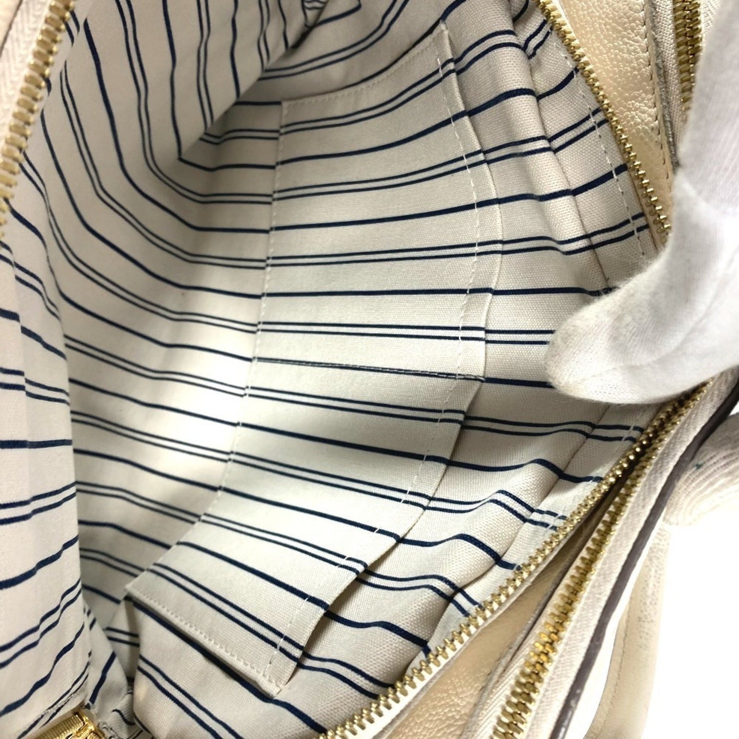 Louis Vuitton Marais, White, Leather, handbag