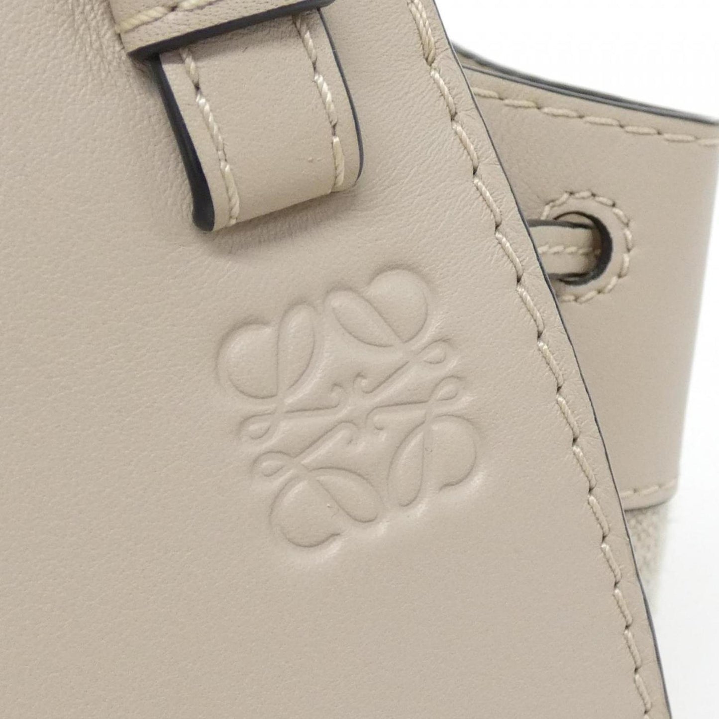 Loewe Hammock mini, Beige, Leather, shoulder
