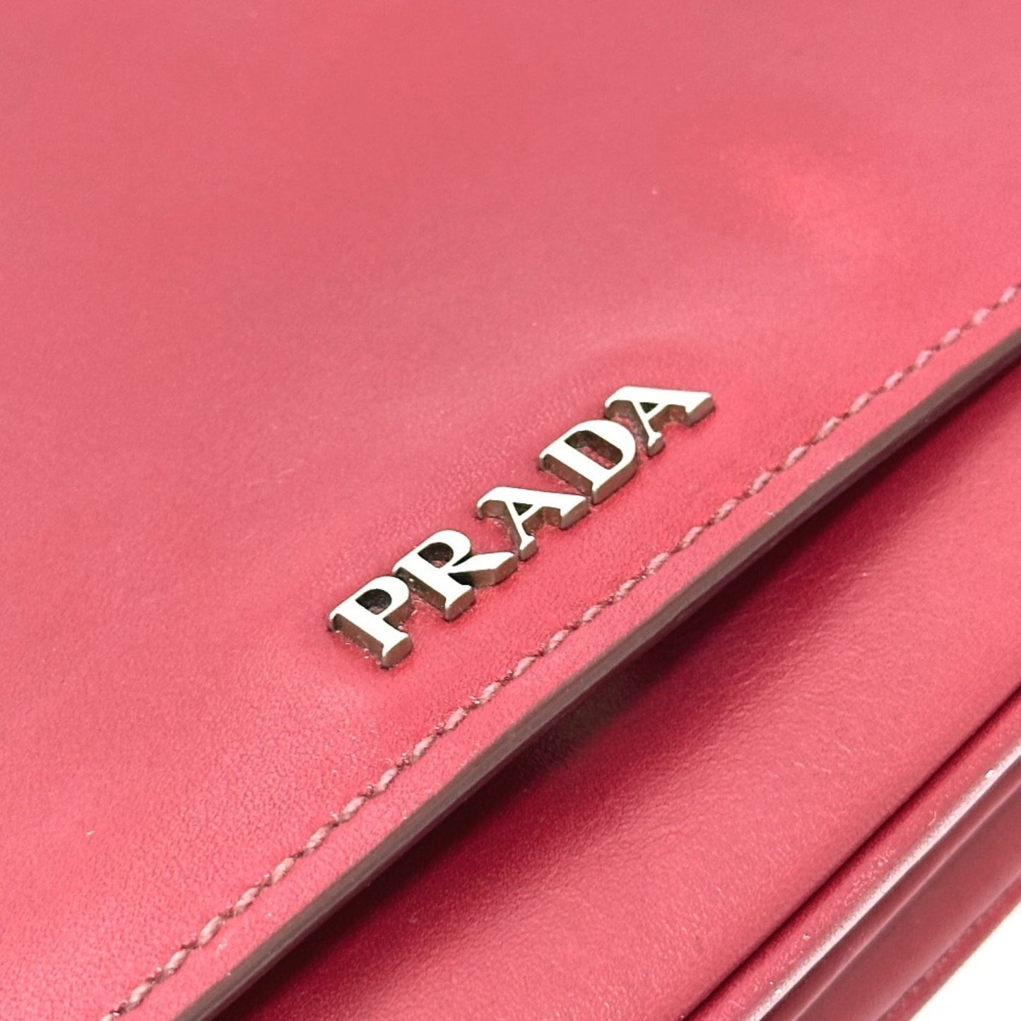 Prada --, Red, Leather, clutch
