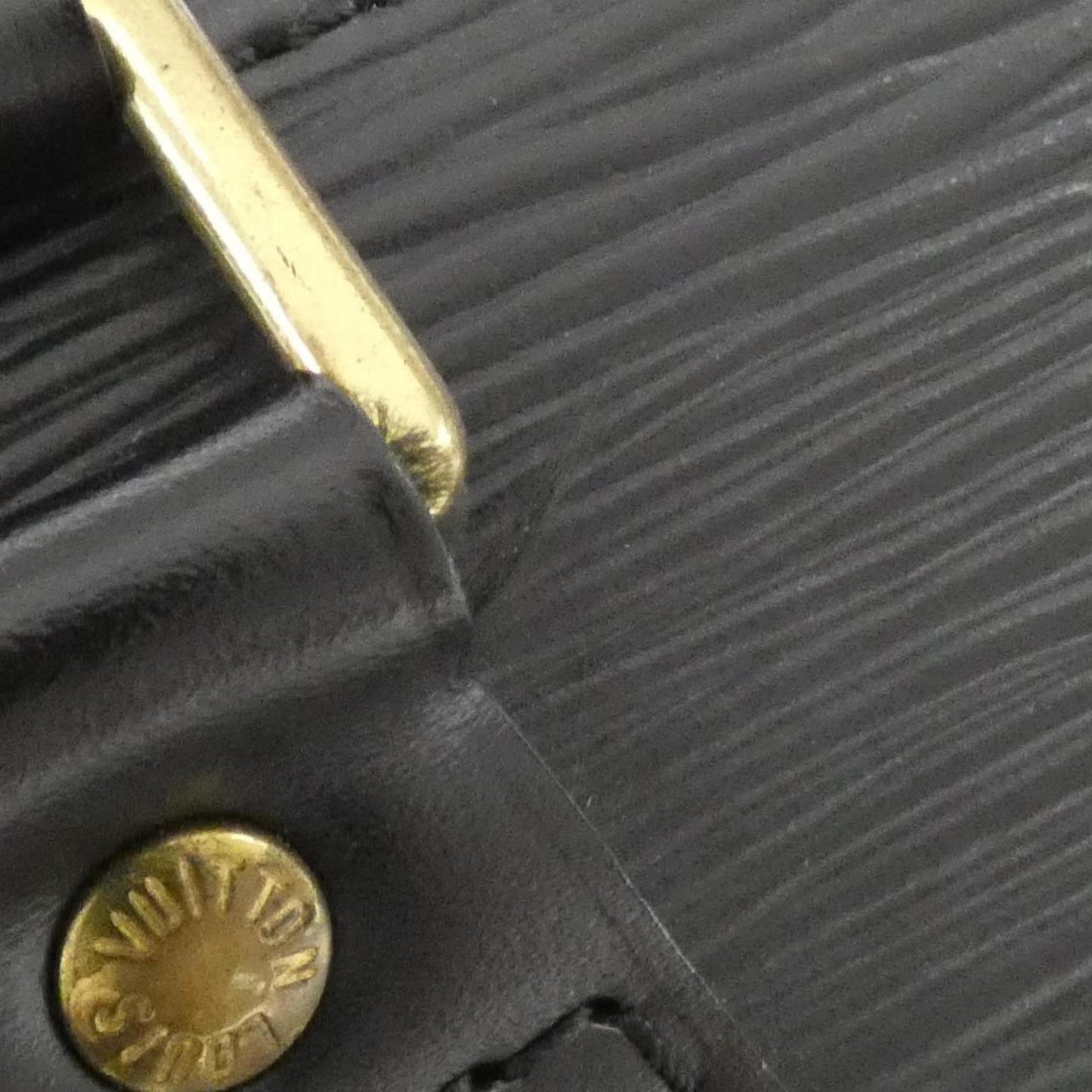 Louis Vuitton Alma, Black, Leather, handbag