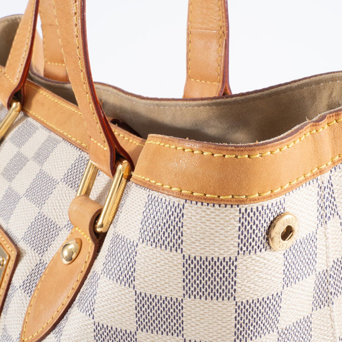 Louis Vuitton Hampstead, White, Canvas, handbag