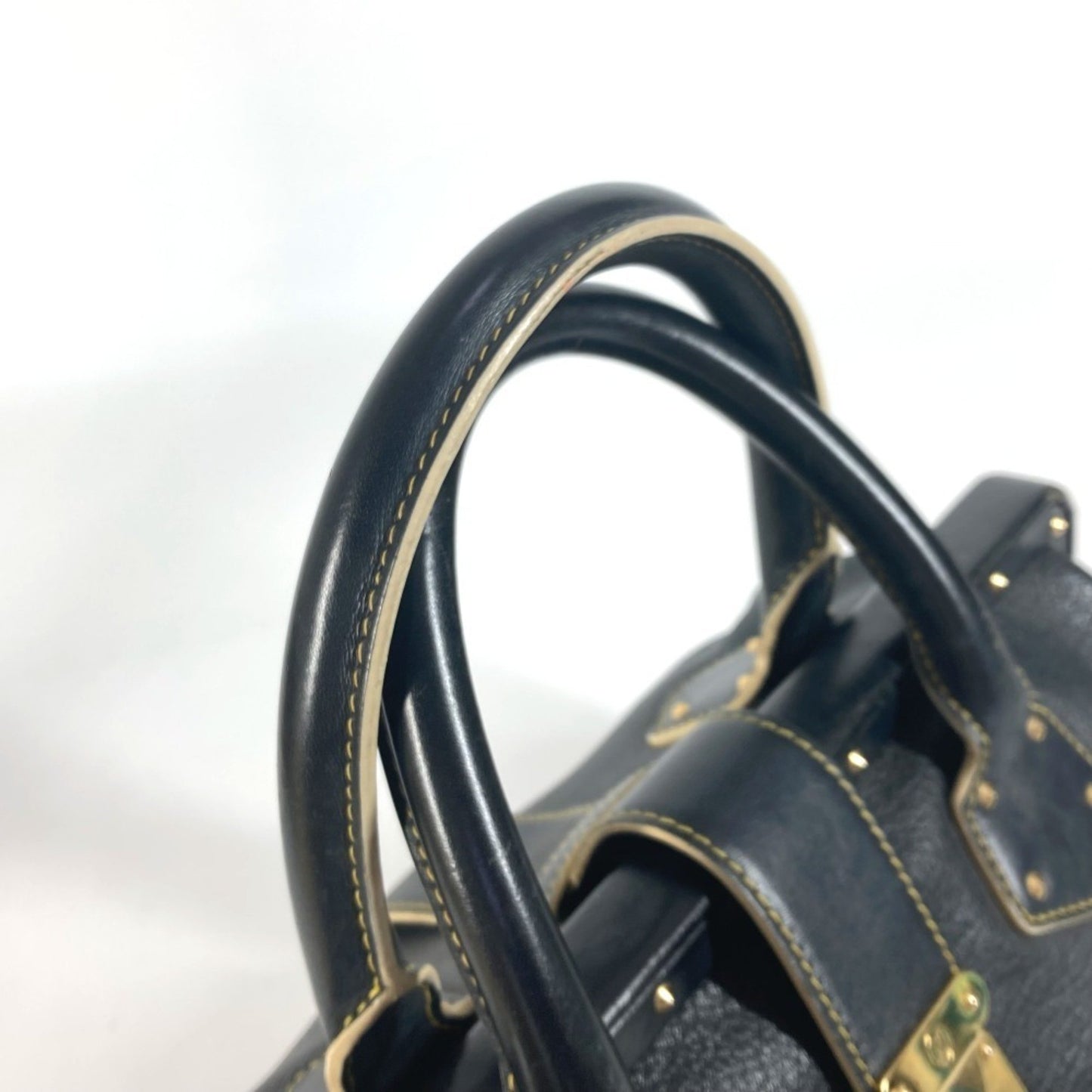 Louis Vuitton Suhali, Black, Leather, handbag