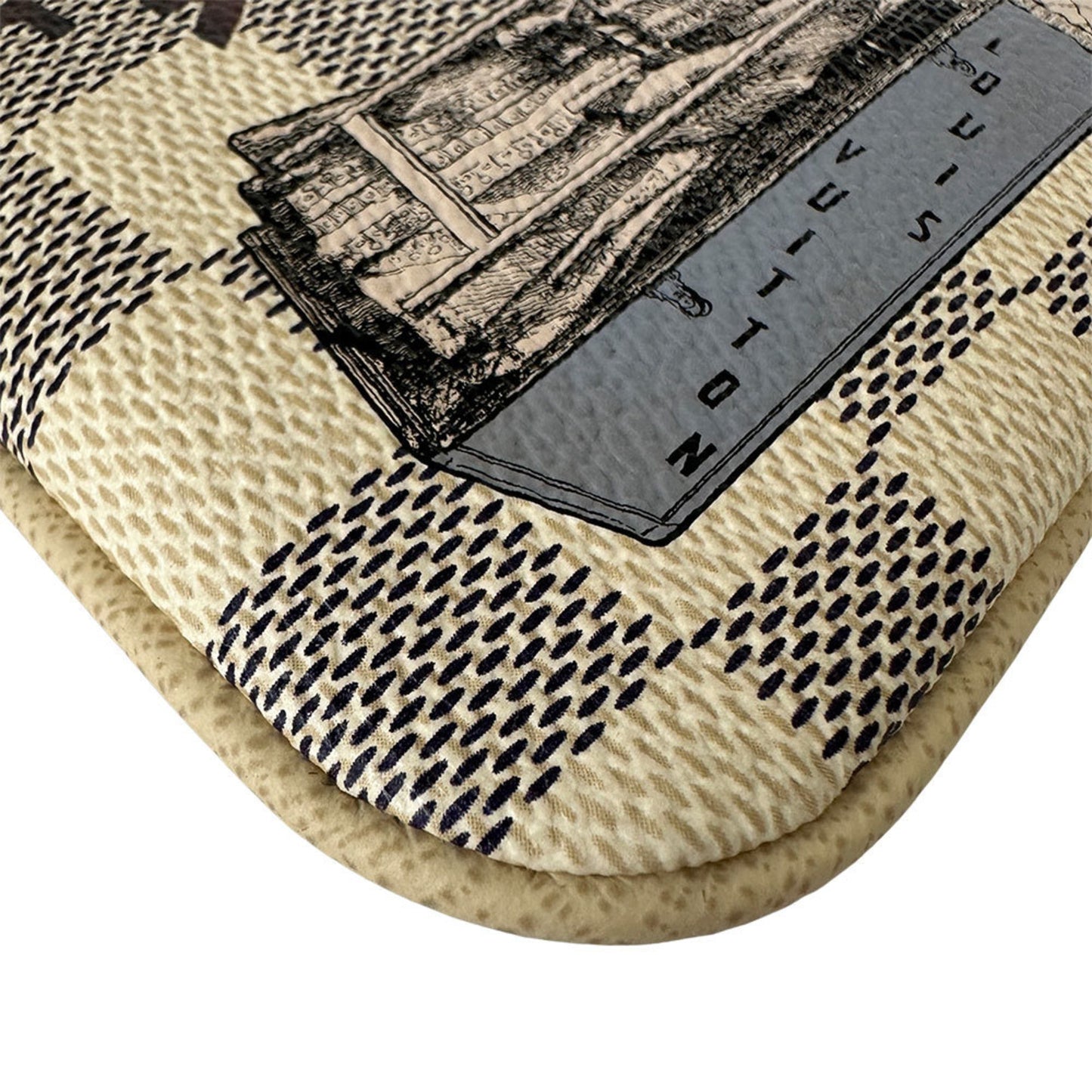 Louis Vuitton Milla, White, Canvas, clutch