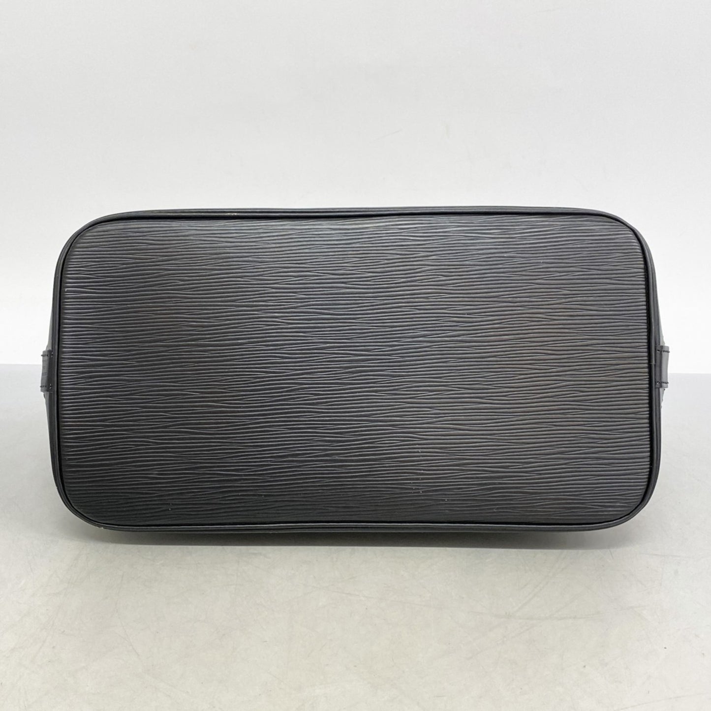 Louis Vuitton Alma, Black, Leather, handbag