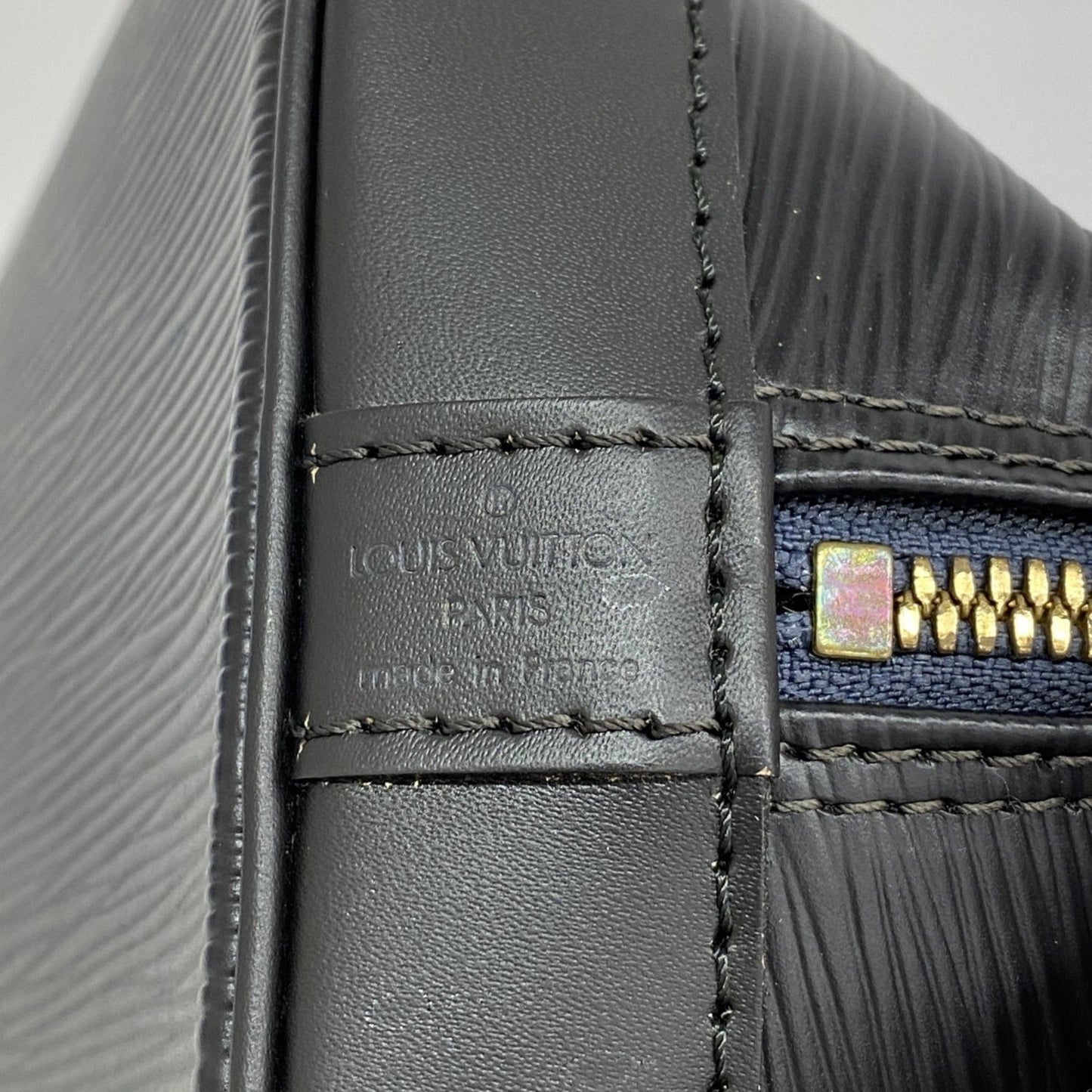 Louis Vuitton Alma, Black, Leather, handbag