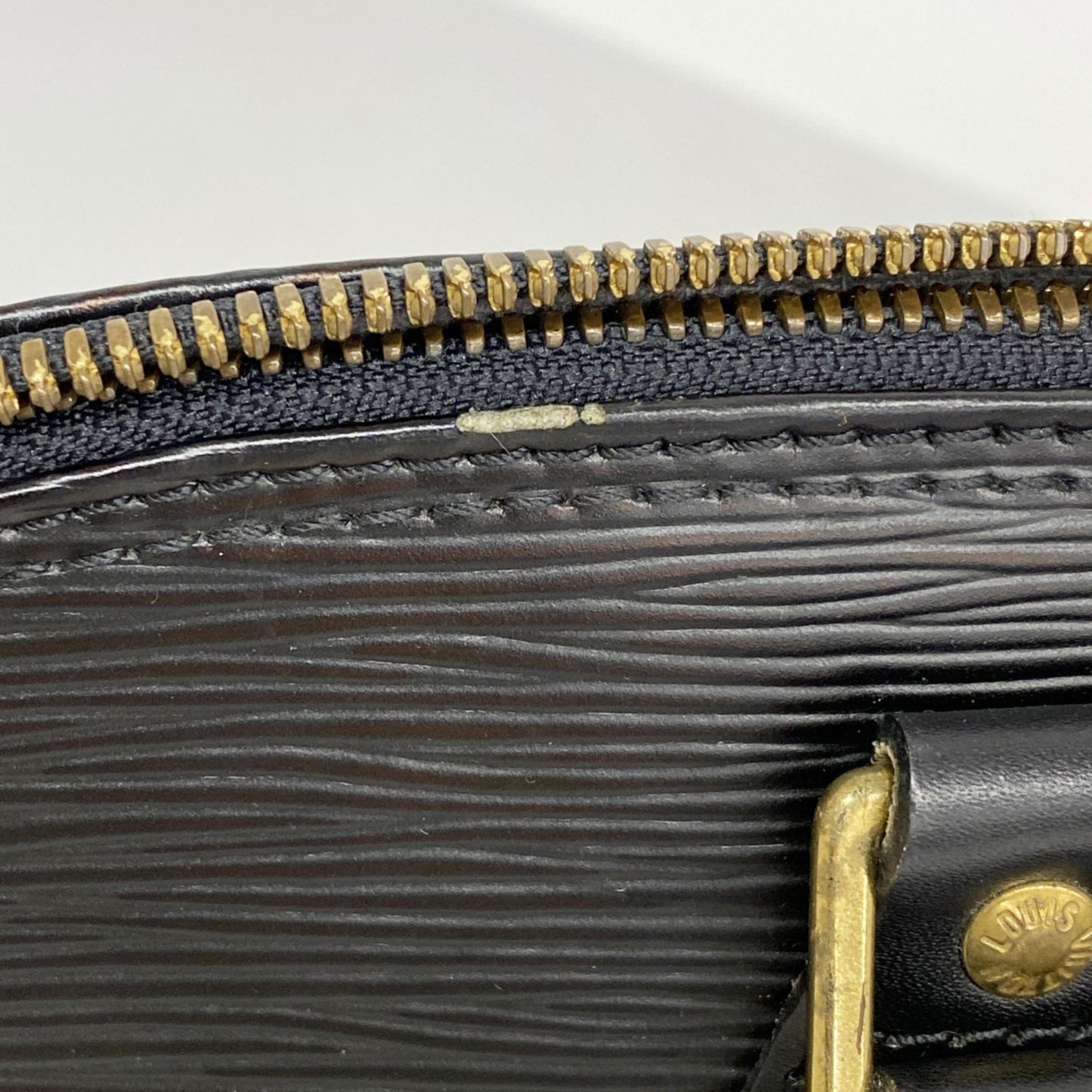 Louis Vuitton Alma, Black, Leather, handbag