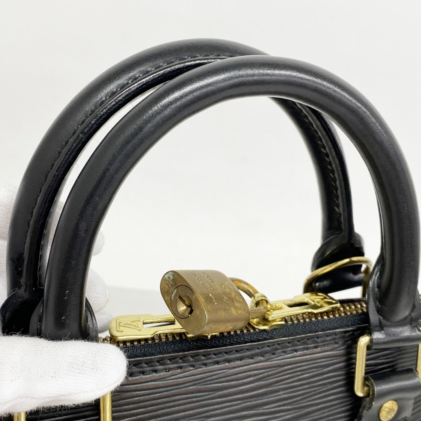 Louis Vuitton Alma, Black, Leather, handbag