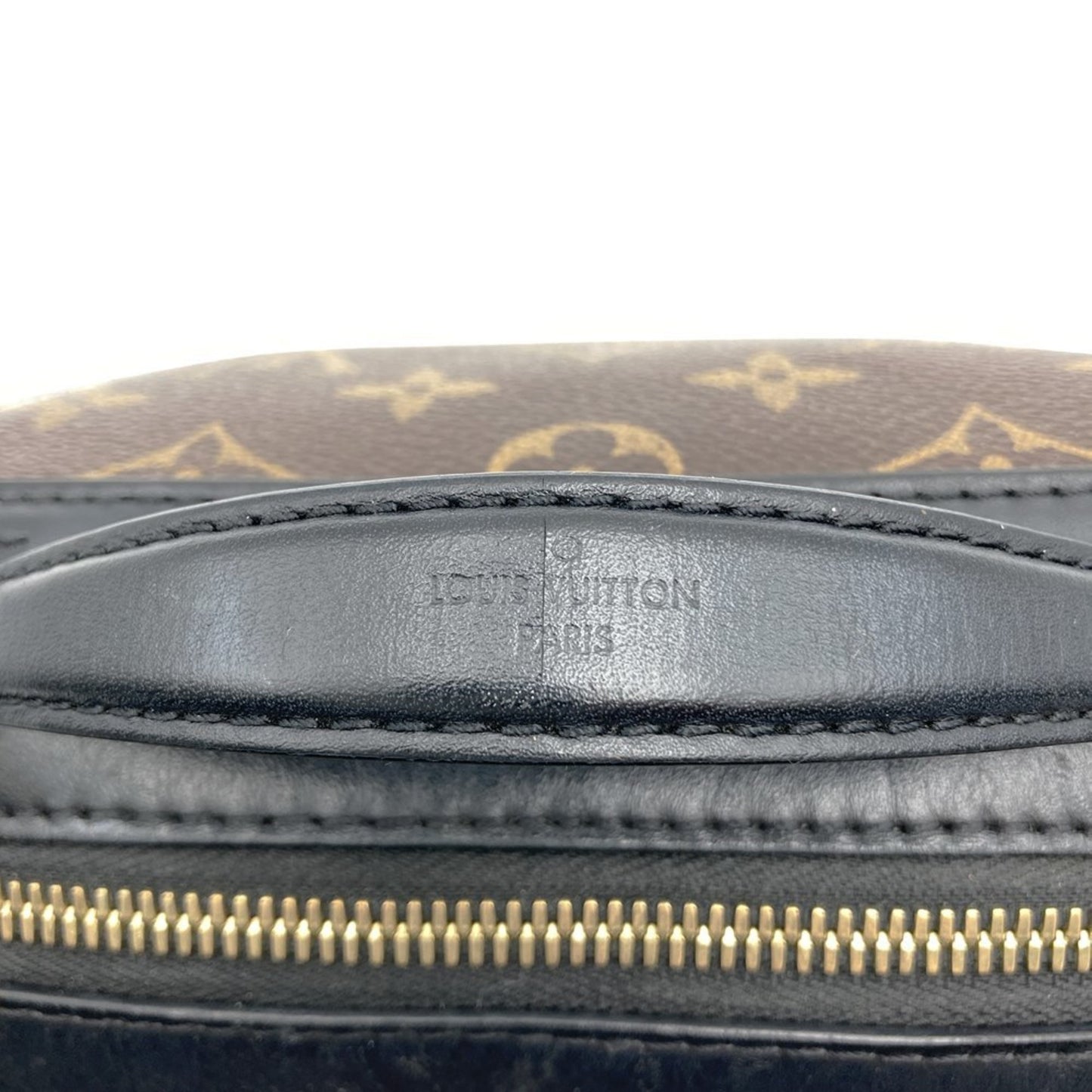 Louis Vuitton Saintonge, Brown, Canvas, shoulder
