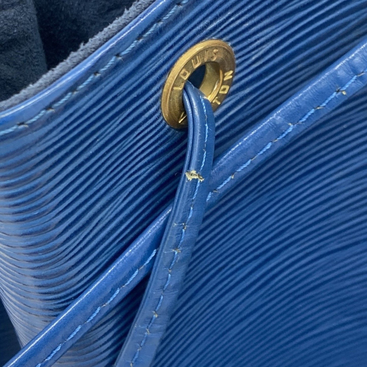 Louis Vuitton Noé, Blue, Leather, shoulder