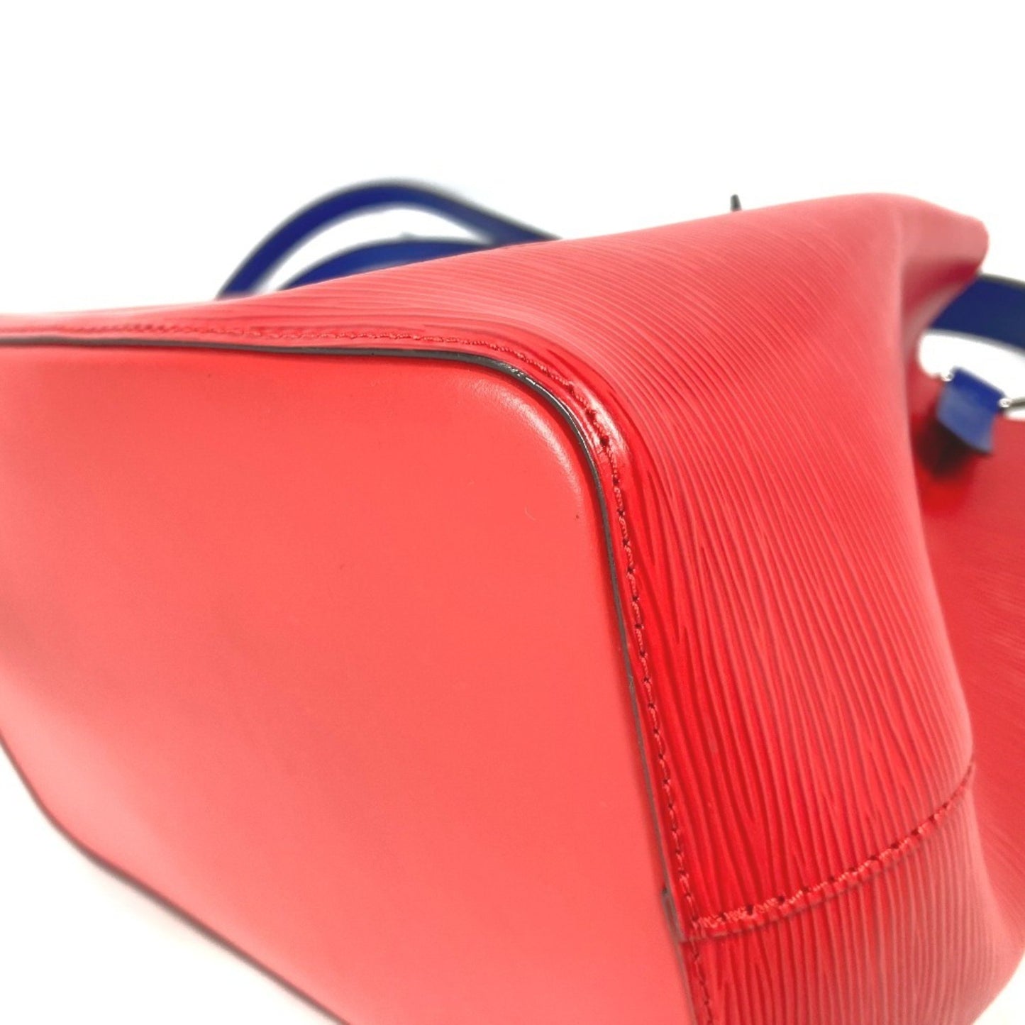 Louis Vuitton NéoNoé, Red, Leather, shoulder