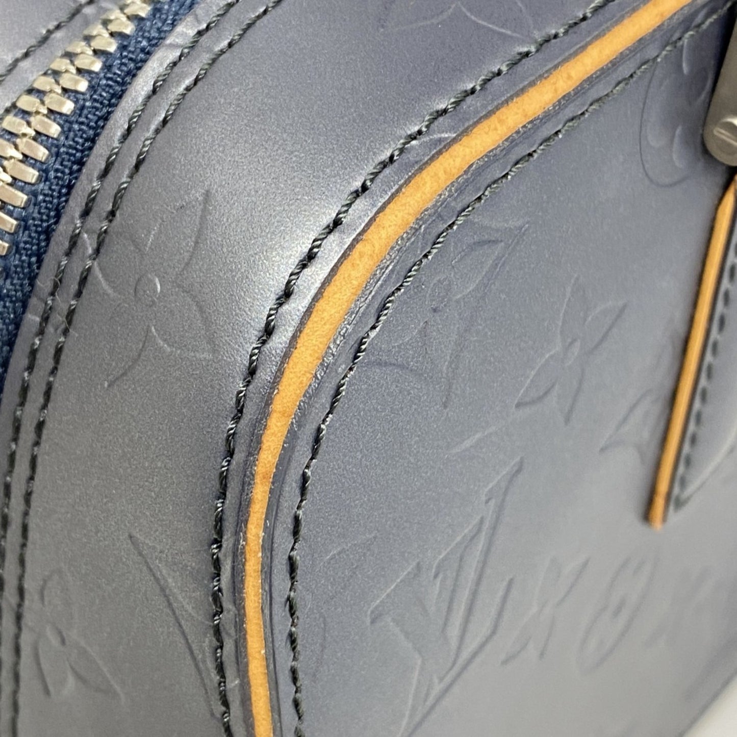 Louis Vuitton Shelton, Blue, Leather, handbag