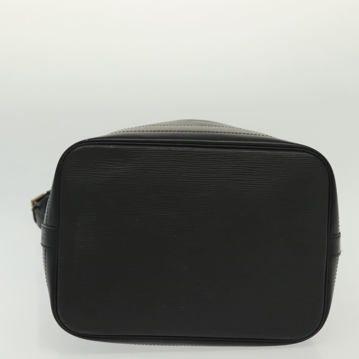 Louis Vuitton Noé, Black, Leather, shoulder