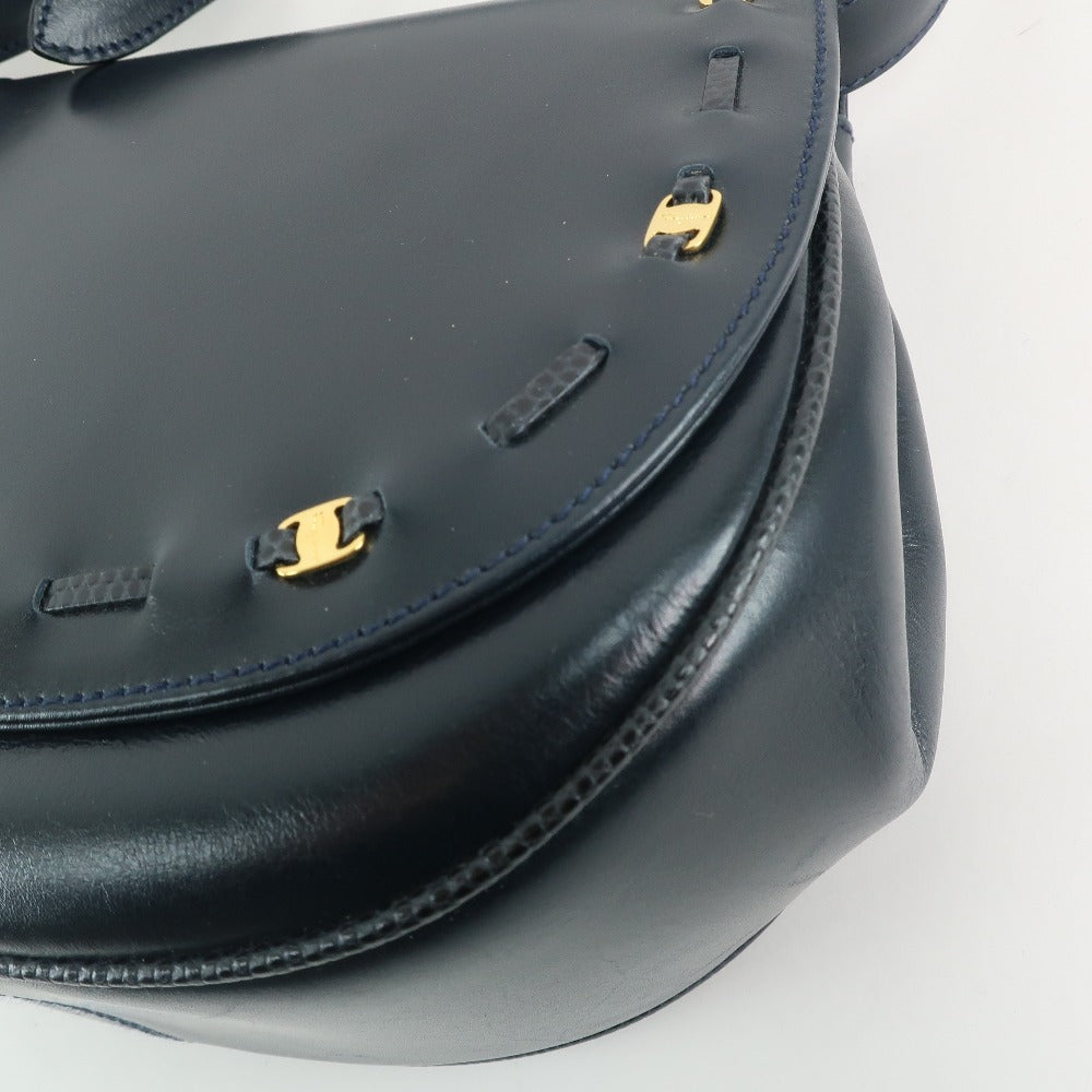 Salvatore Ferragamo Vara, Black, Leather, shoulder
