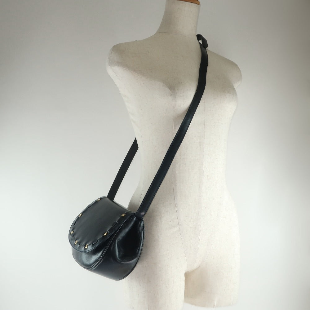 Salvatore Ferragamo Vara, Black, Leather, shoulder
