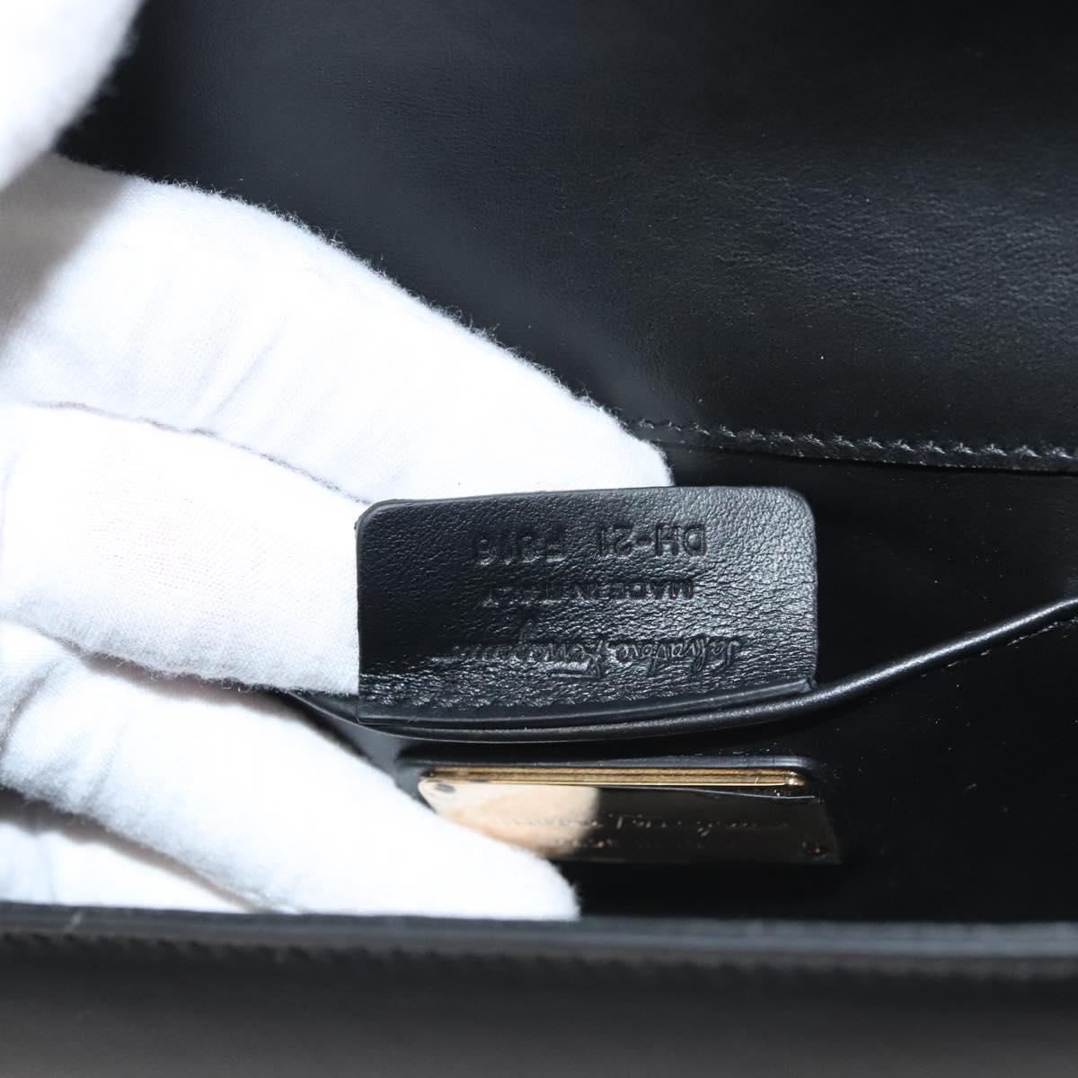 Salvatore Ferragamo Thalia, Black, Leather, shoulder