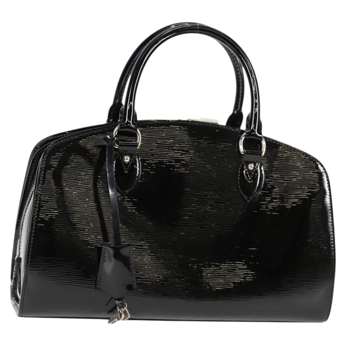 Louis Vuitton Pont Neuf, Black, Leather, handbag