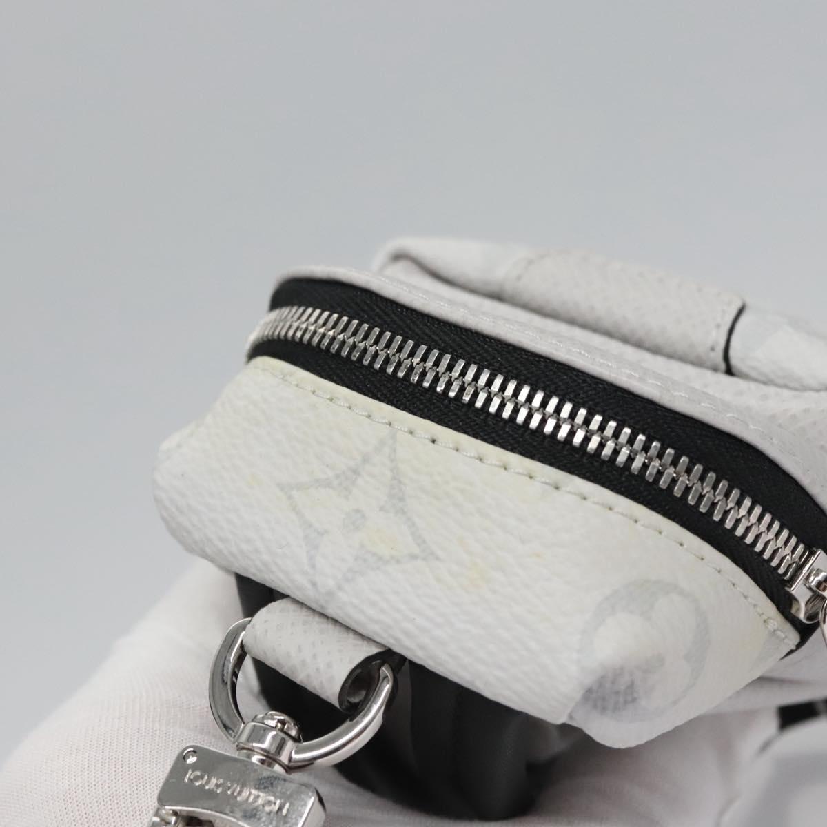 Louis Vuitton Discovery, White, Canvas, bag