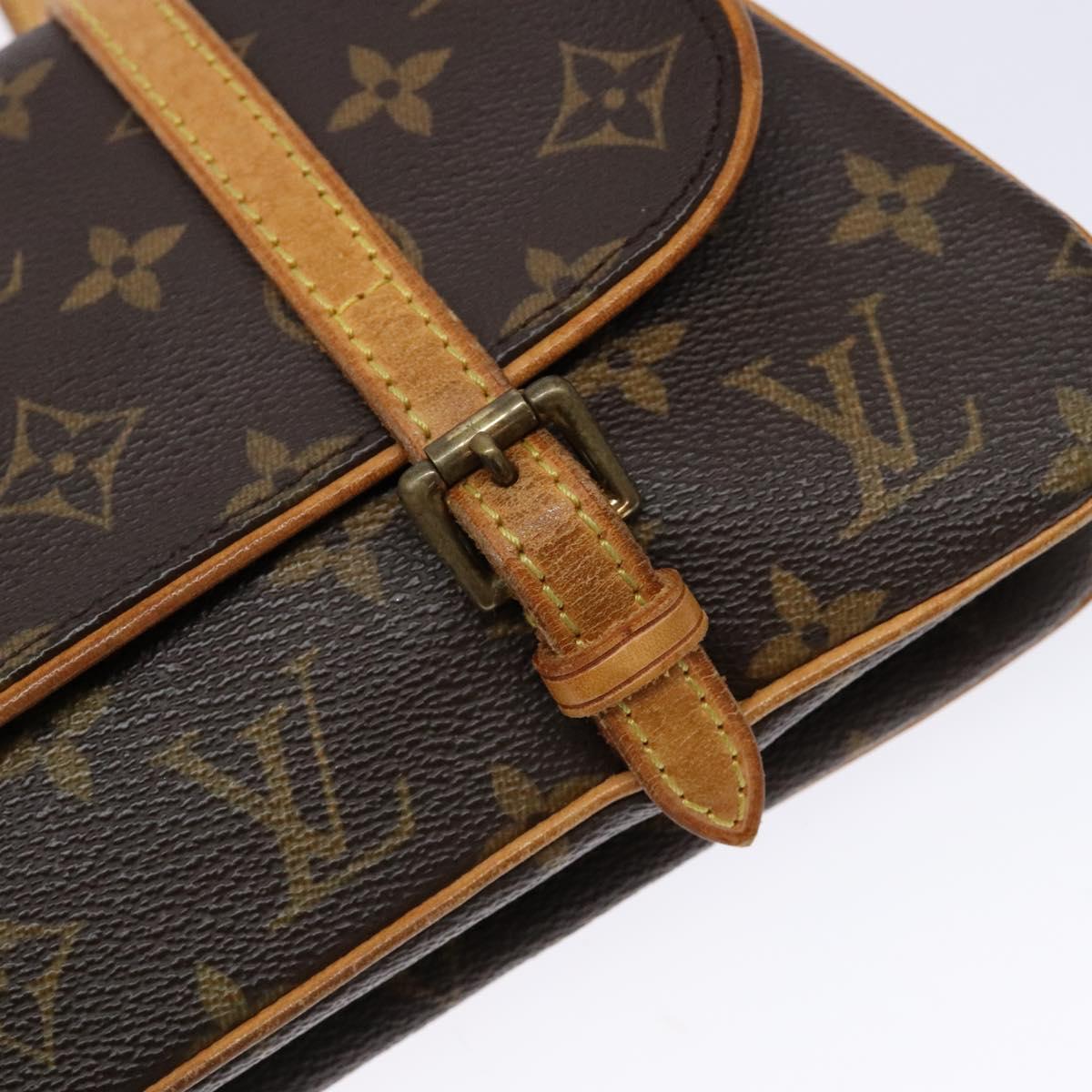 Louis Vuitton Marelle, Brown, Canvas, shoulder
