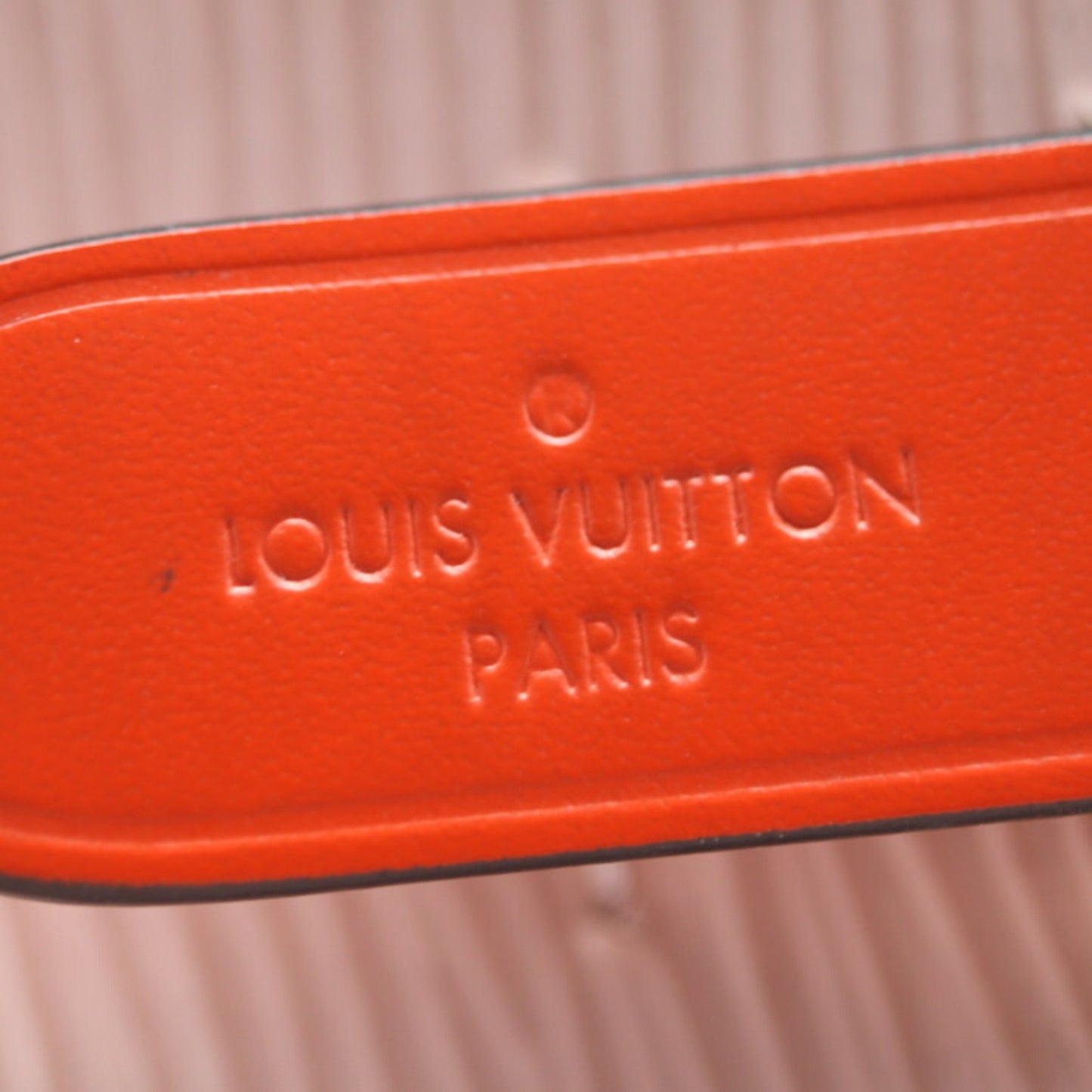 Louis Vuitton NéoNoé, Pink, Leather, handbag