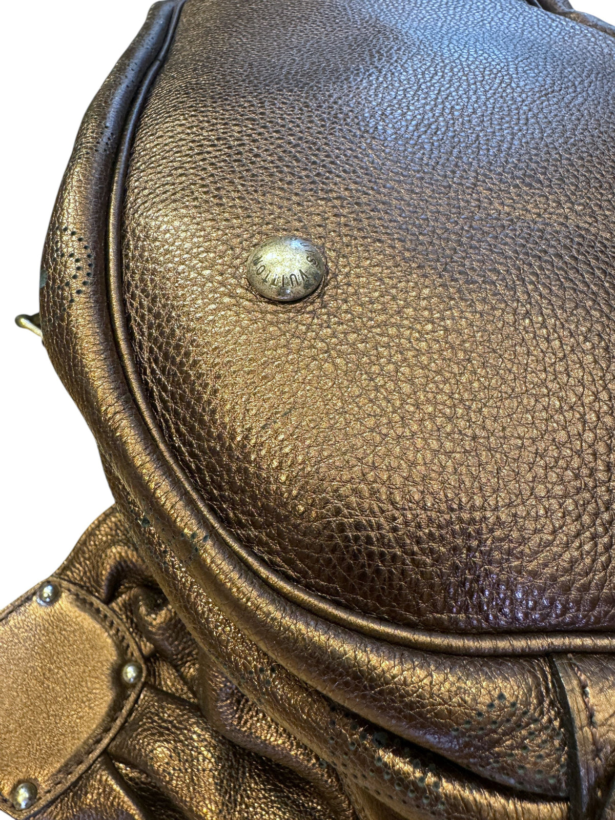 Brandsamsara Louis Vuitton Mahina XL brown leather shoulder bag with silver-tone studded hardware detail
