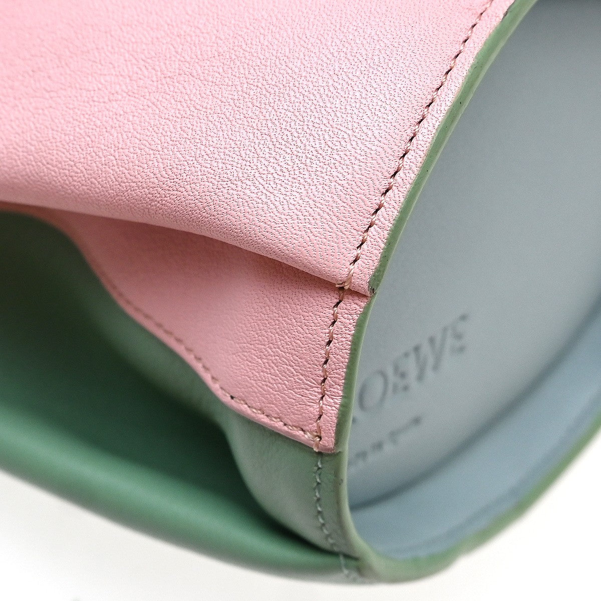 Loewe Elephant Coin Purse Leather, Multicolour, Leather, Clutch