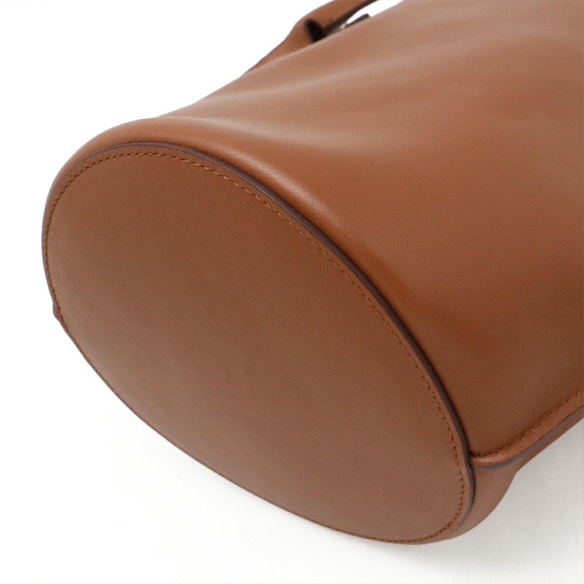 Céline Bucket 16 - Brandsamsara