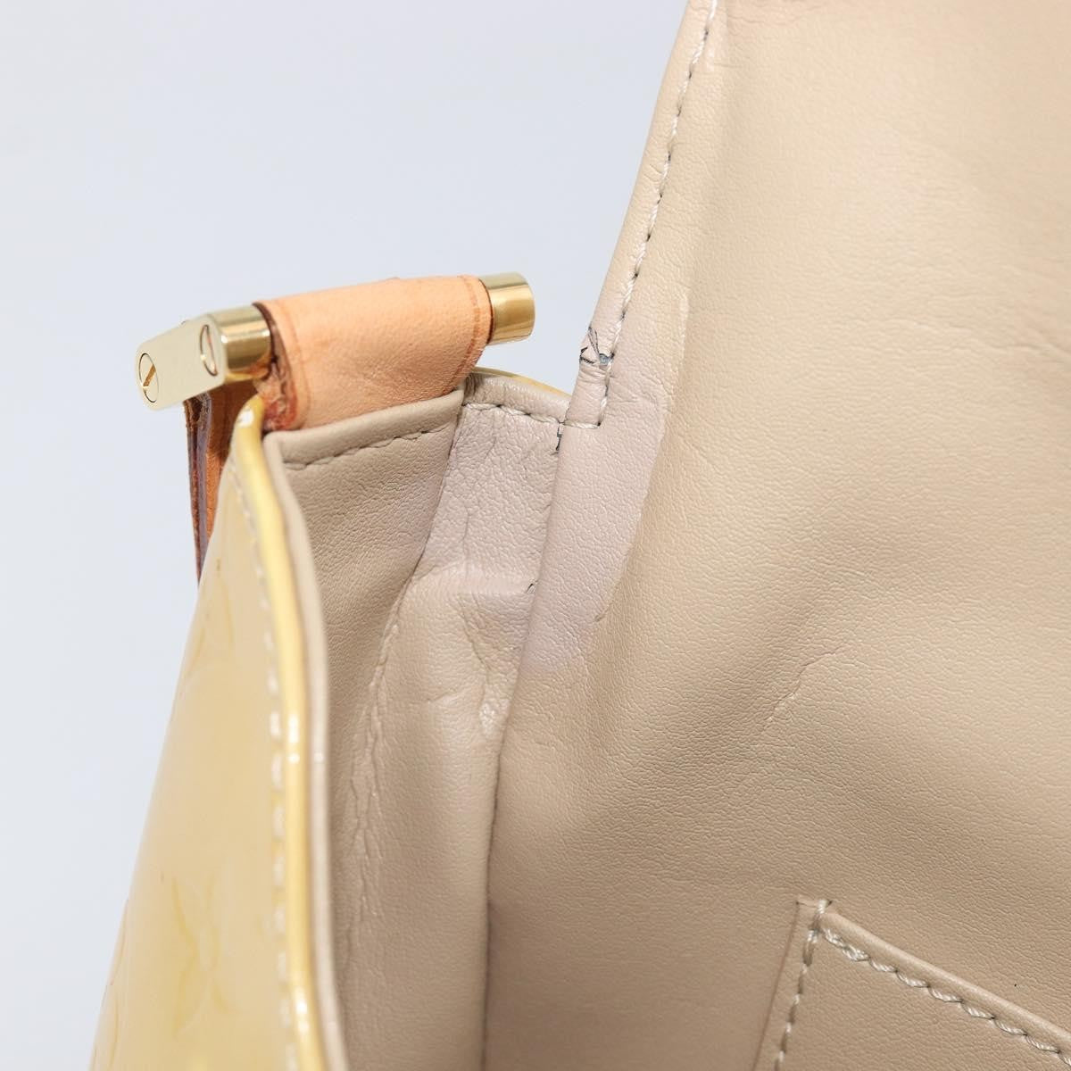 Louis Vuitton Thompson Street Monogram Vernis, Beige, Patent Leather, Shoulder Bag