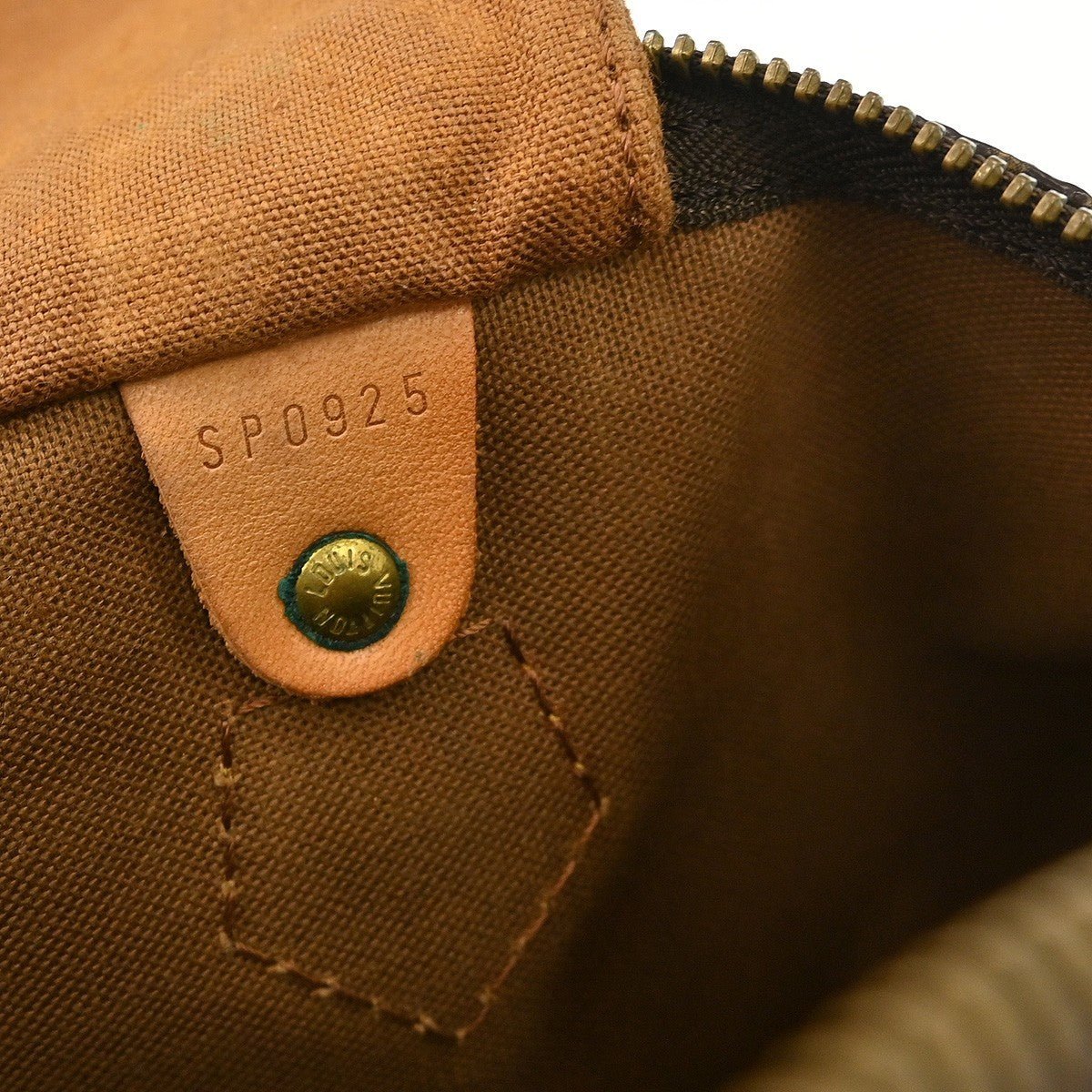 Louis Vuitton Speedy Handbag - Brandsamsara