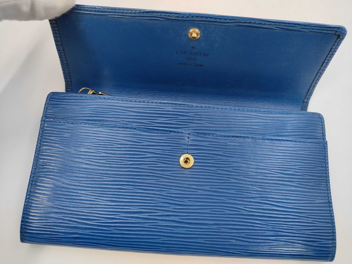 Louis Vuitton Wallet epi - Brandsamsara