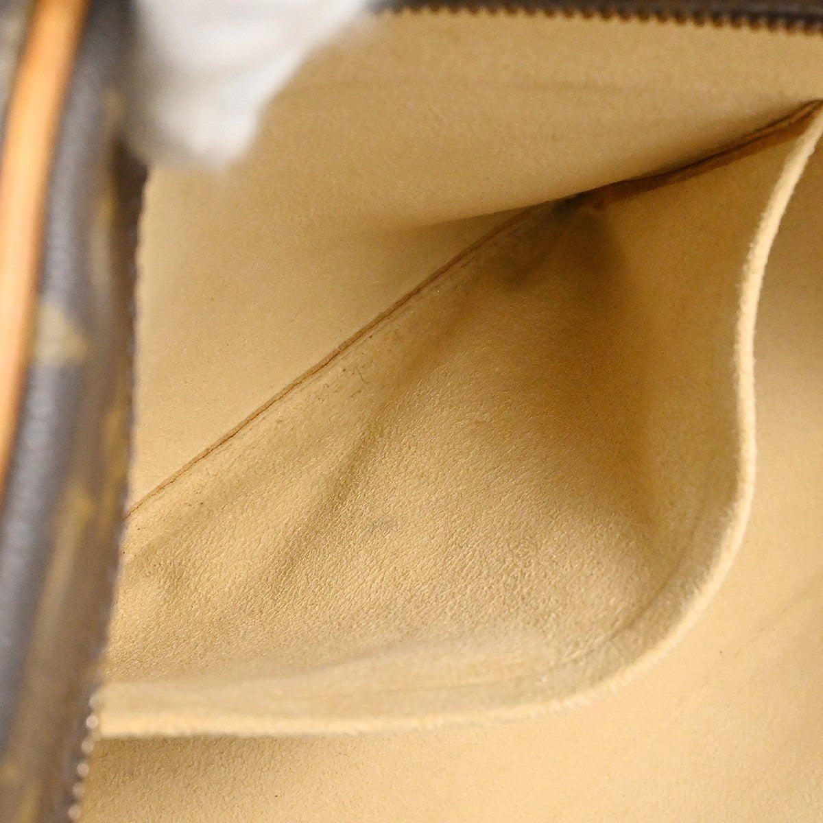 Louis Vuitton Cite Handbag Monogram Canvas, Brown, Canvas, Shoulder Bag