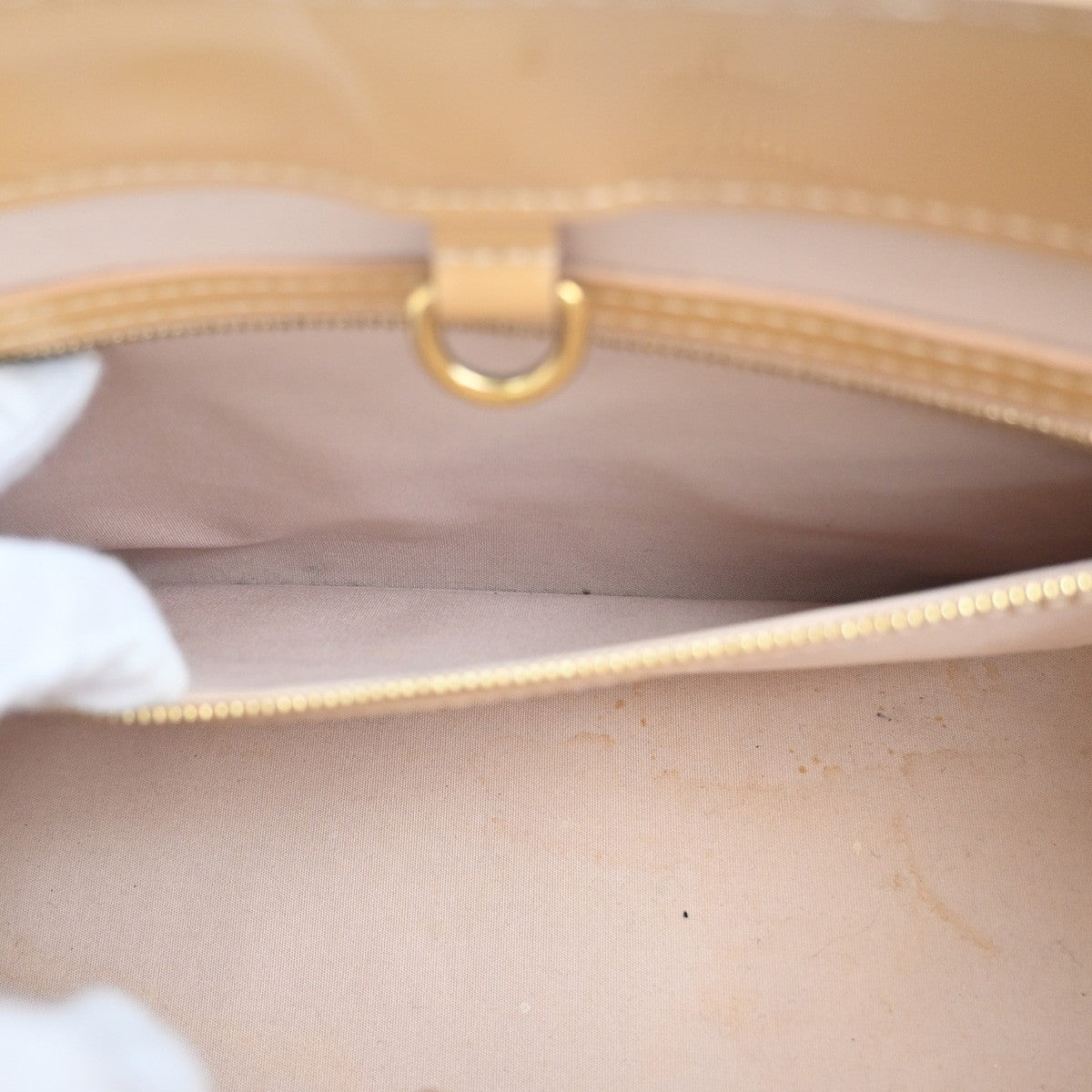 Louis Vuitton Wilshire Handbag Monogram Vernis, BEIGE, PATENT_LEATHER, Handbag