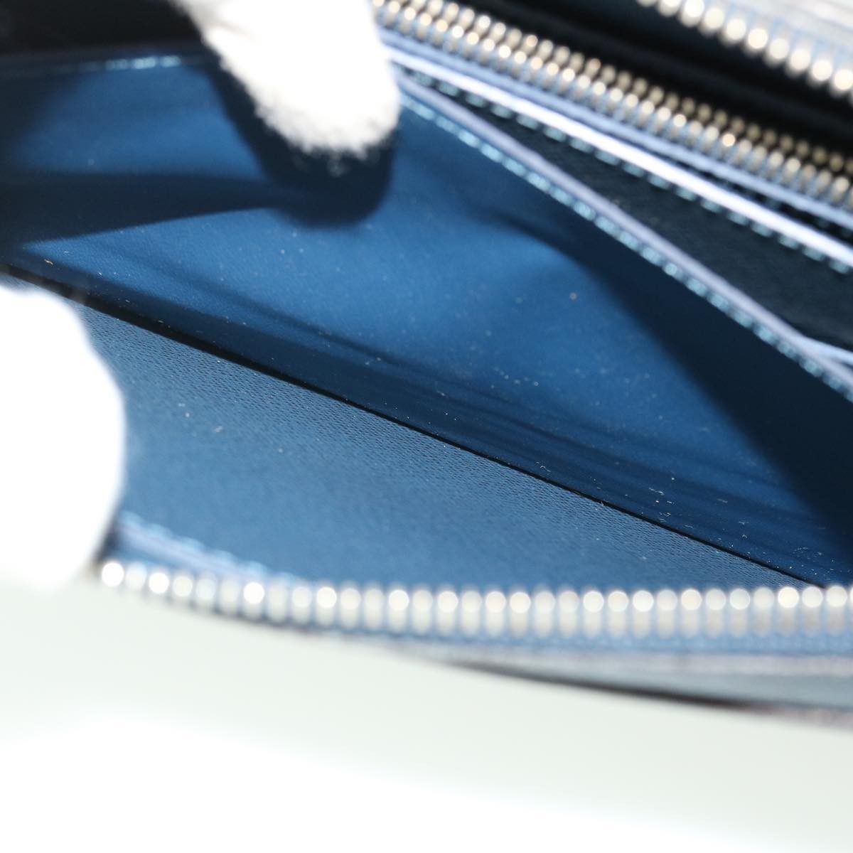 Louis Vuitton Zippy XL Taiga Leather, Navy, Leather, Wallet