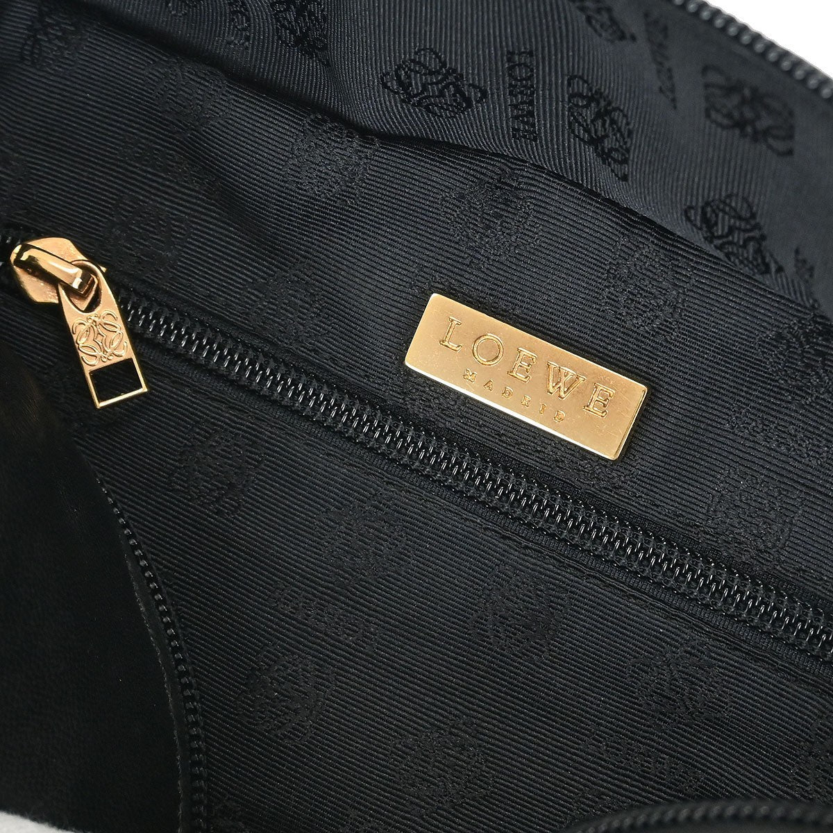 Loewe Anagram handbag Leather, BLACK, LEATHER, Handbag