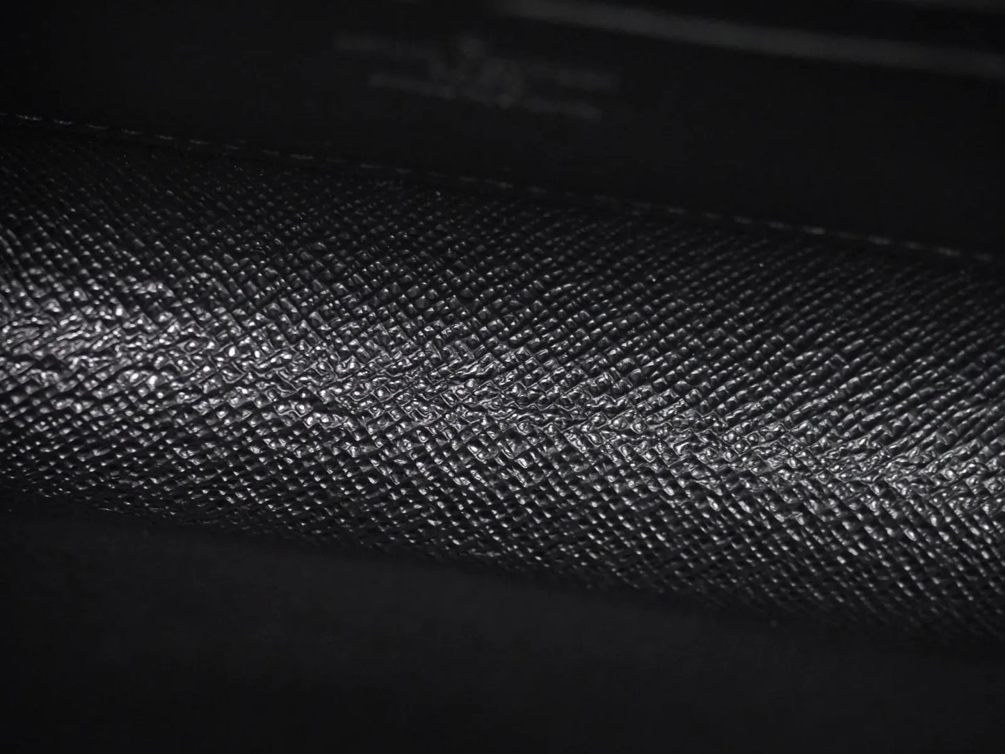 Louis Vuitton Twist Chain Limited Edition World Tour Epi Leather, Black, Leather, Shoulder Bag
