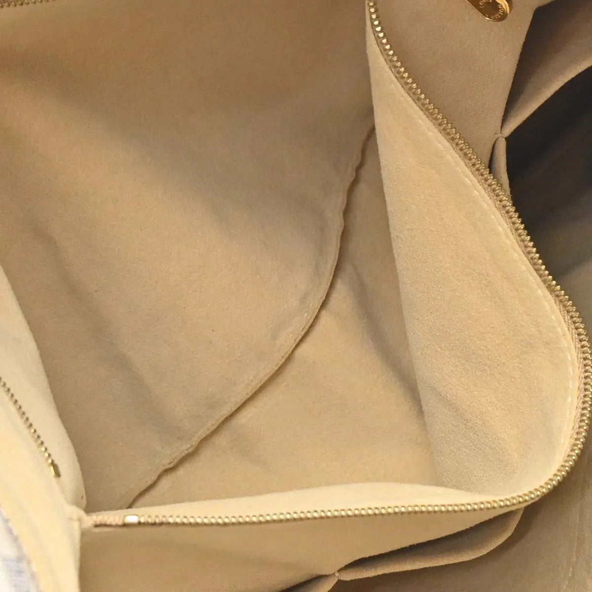 Louis Vuitton Artsy Damier, White, Canvas, Handbag
