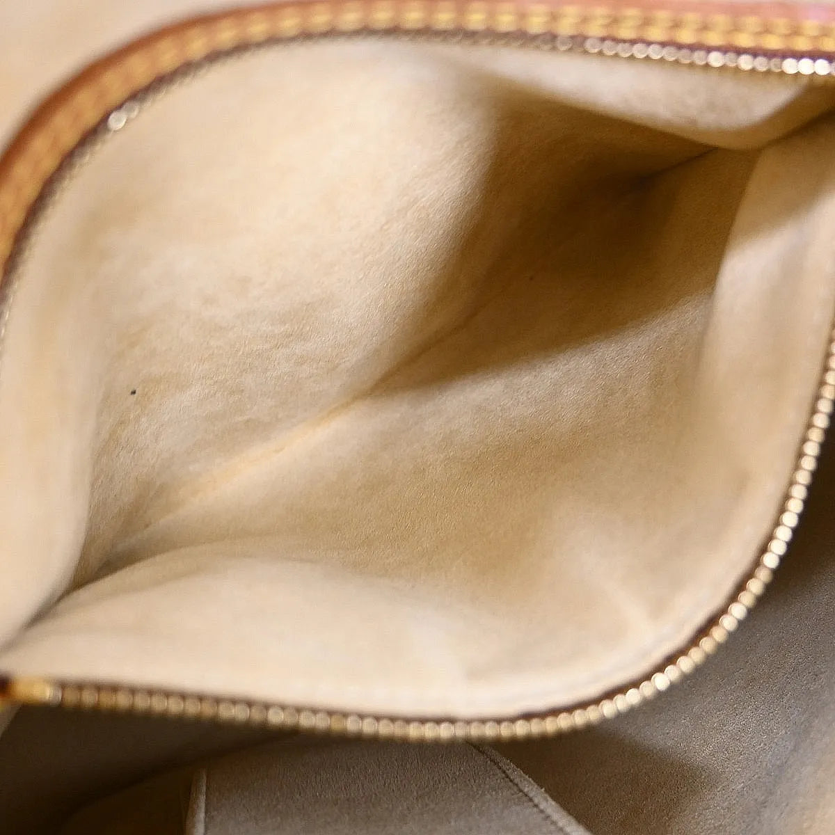 Louis Vuitton Monogram Looping Monogram Canvas, Brown, Canvas, Shoulder Bag