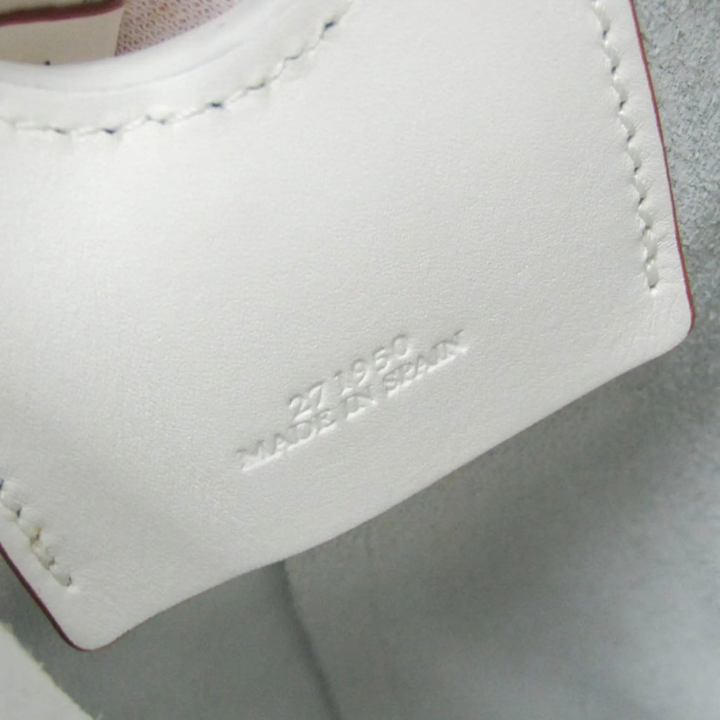 Loewe Balloon Bucket Leather, White, Leather, Handbag